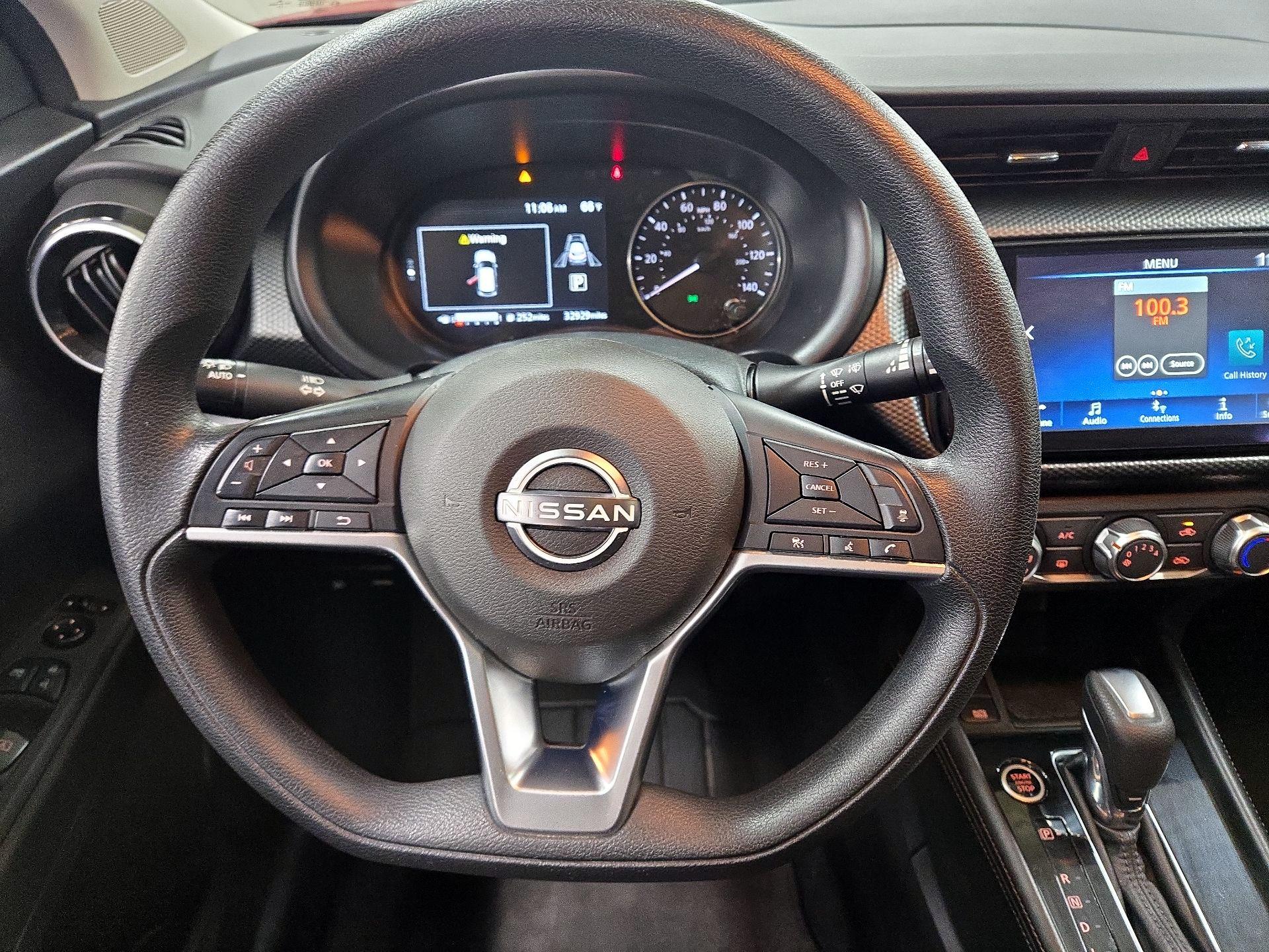 Thumbnail: 2023 Nissan Kicks - 10