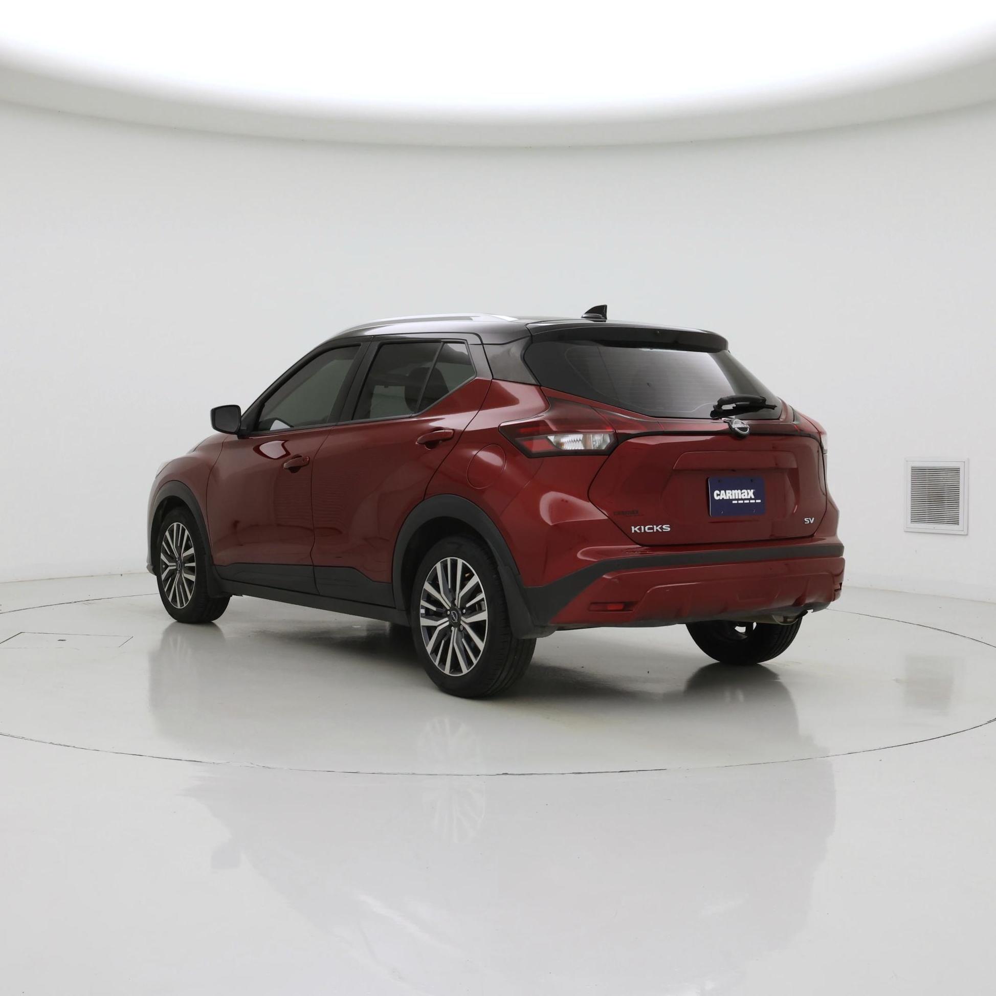 Thumbnail: 2023 Nissan Kicks - 2