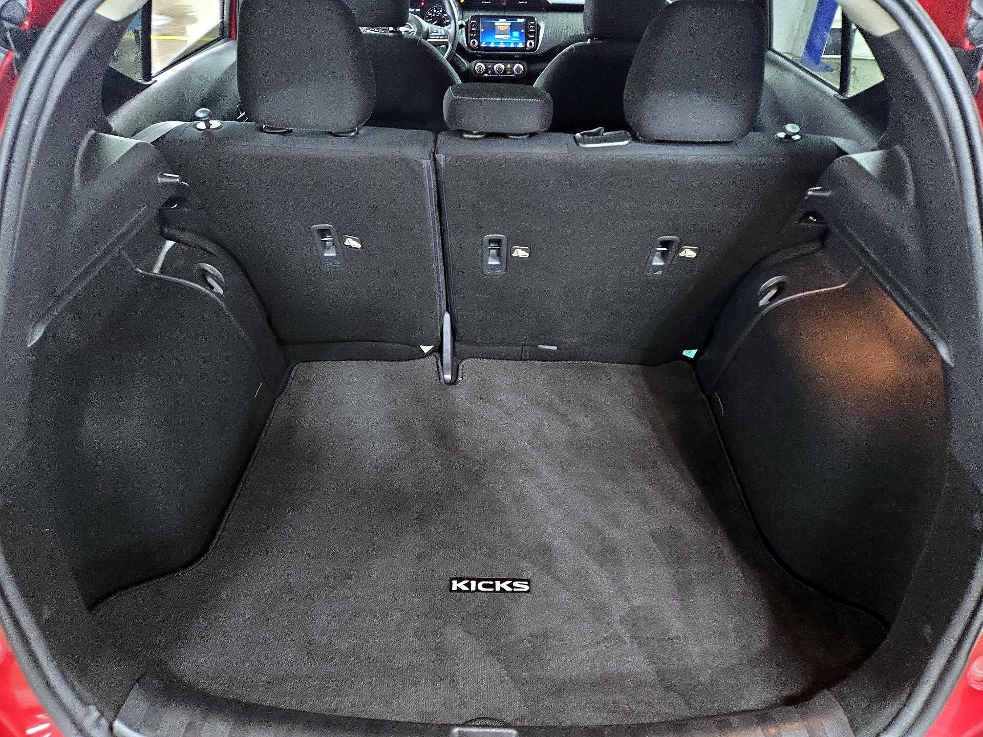 Thumbnail: 2023 Nissan Kicks - 19