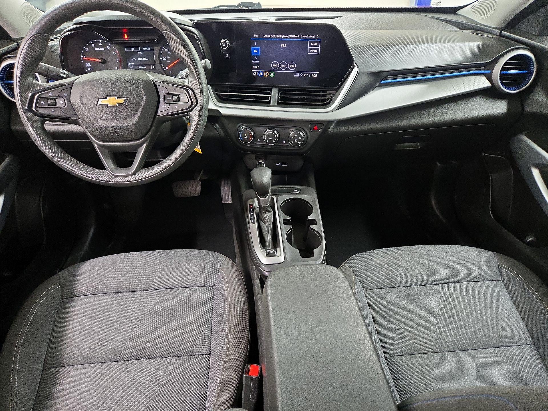 Thumbnail: 2025 Chevrolet Trax - 9