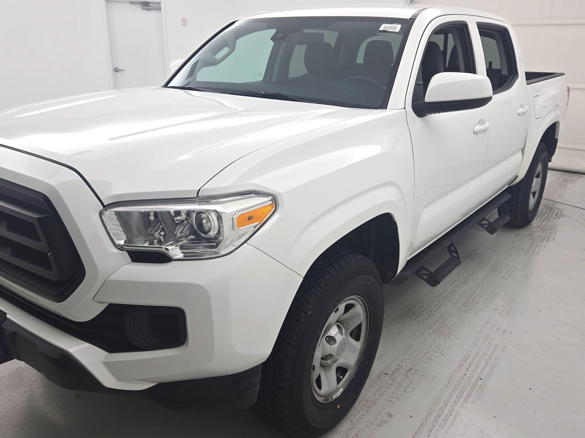 Thumbnail: 2021 Toyota Tacoma - 3