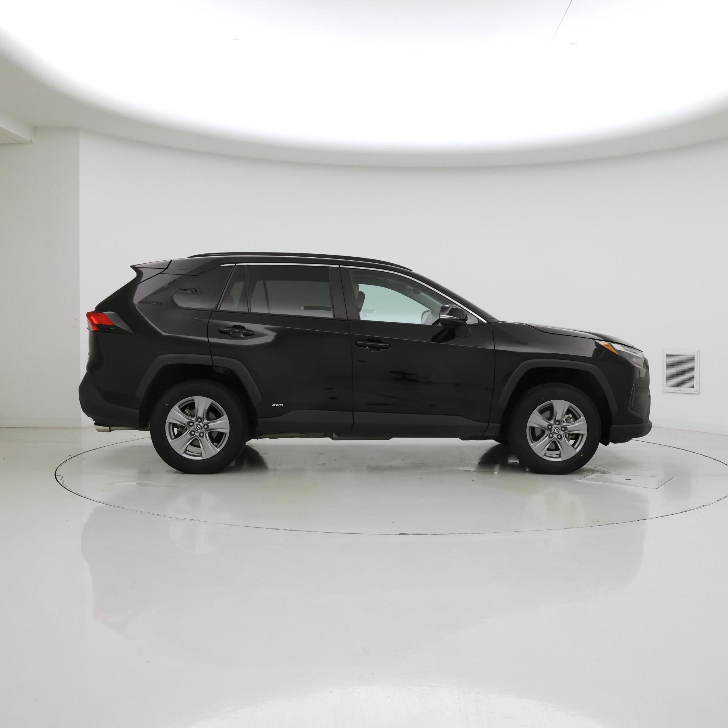 Thumbnail: 2023 Toyota RAV4 - 7