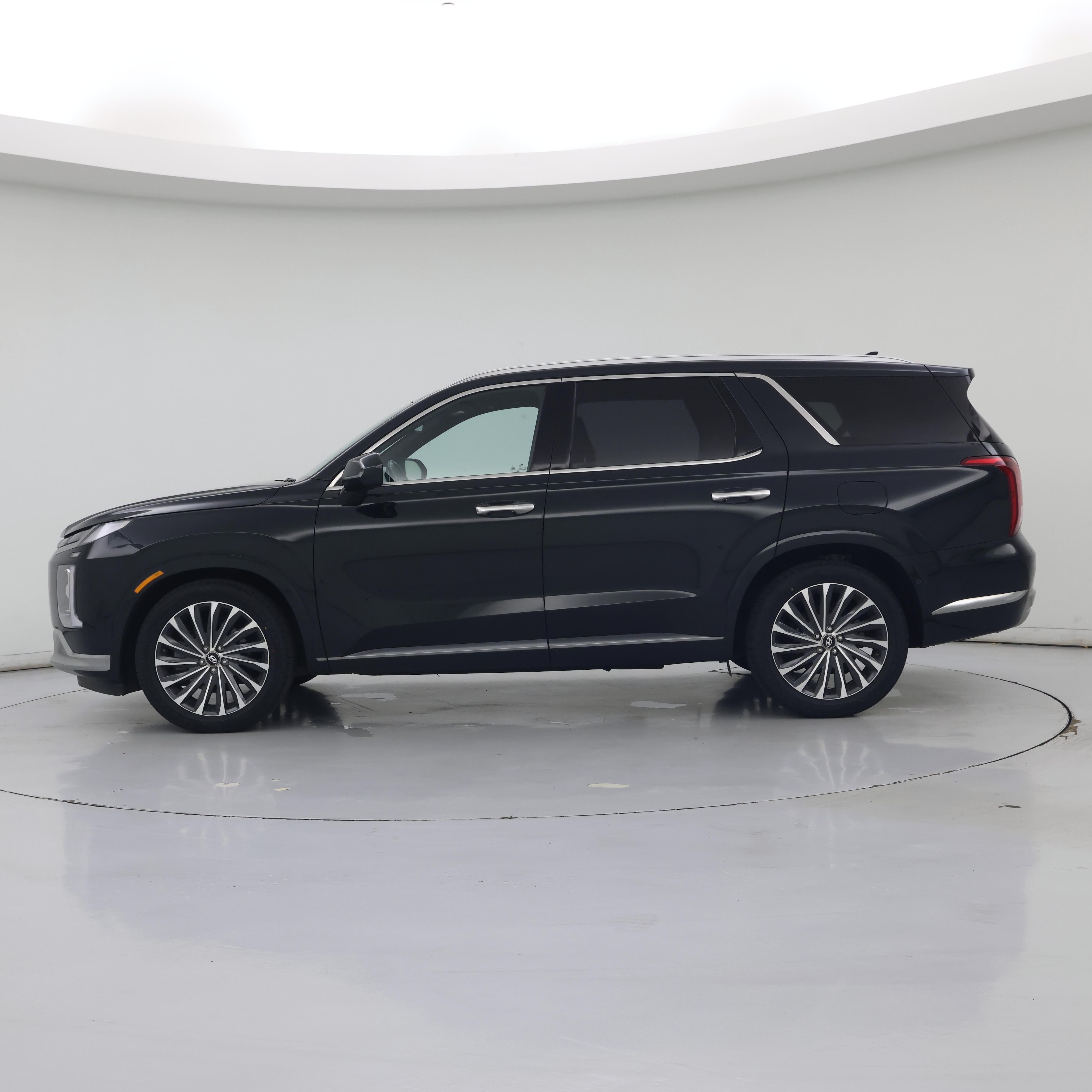 Thumbnail: 2023 Hyundai Palisade - 3