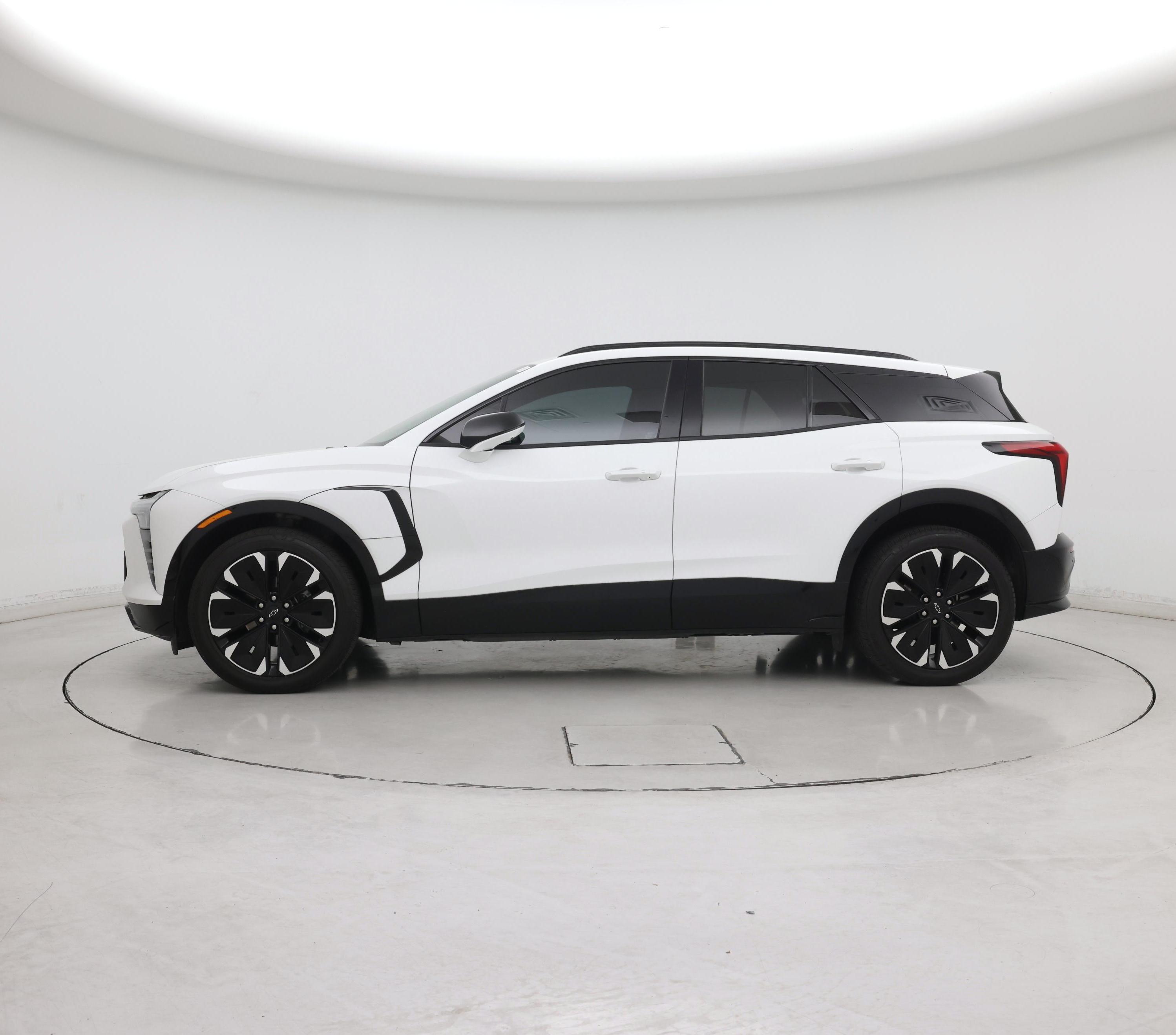 Thumbnail: 2024 Chevrolet Blazer EV - 3