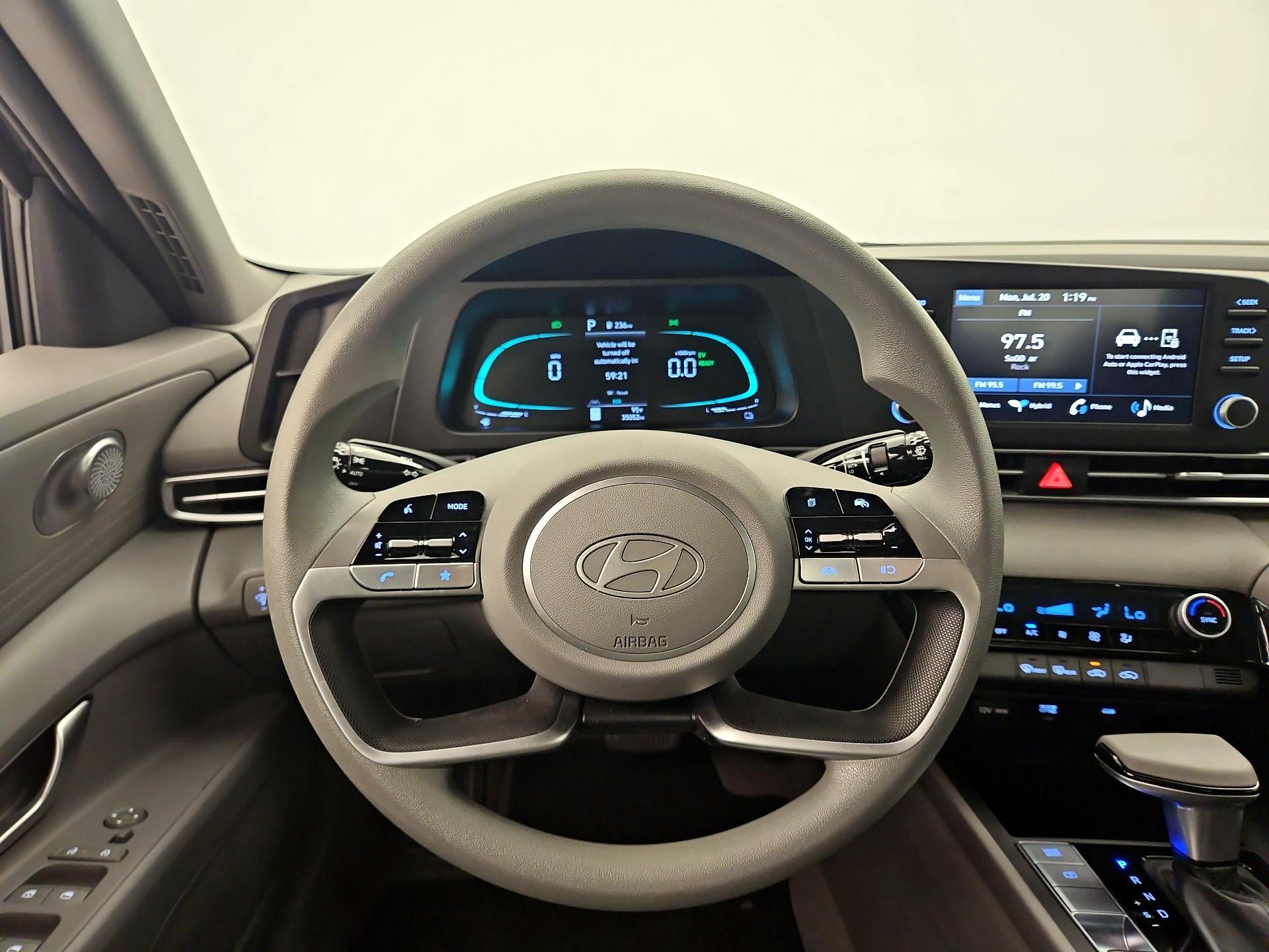 Thumbnail: 2025 Hyundai Elantra - 10