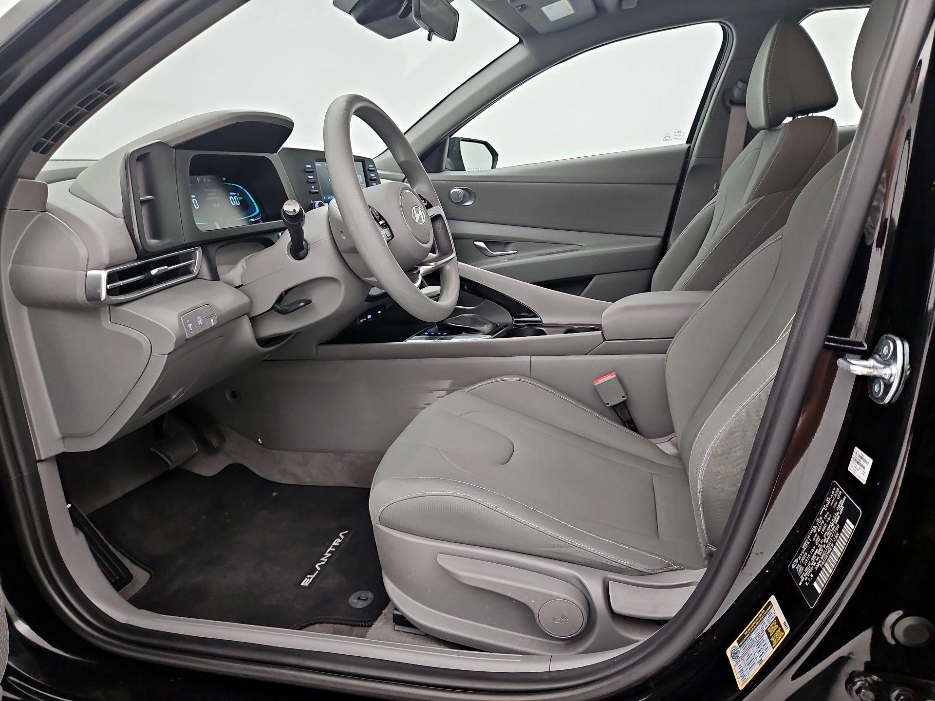 Thumbnail: 2025 Hyundai Elantra - 11