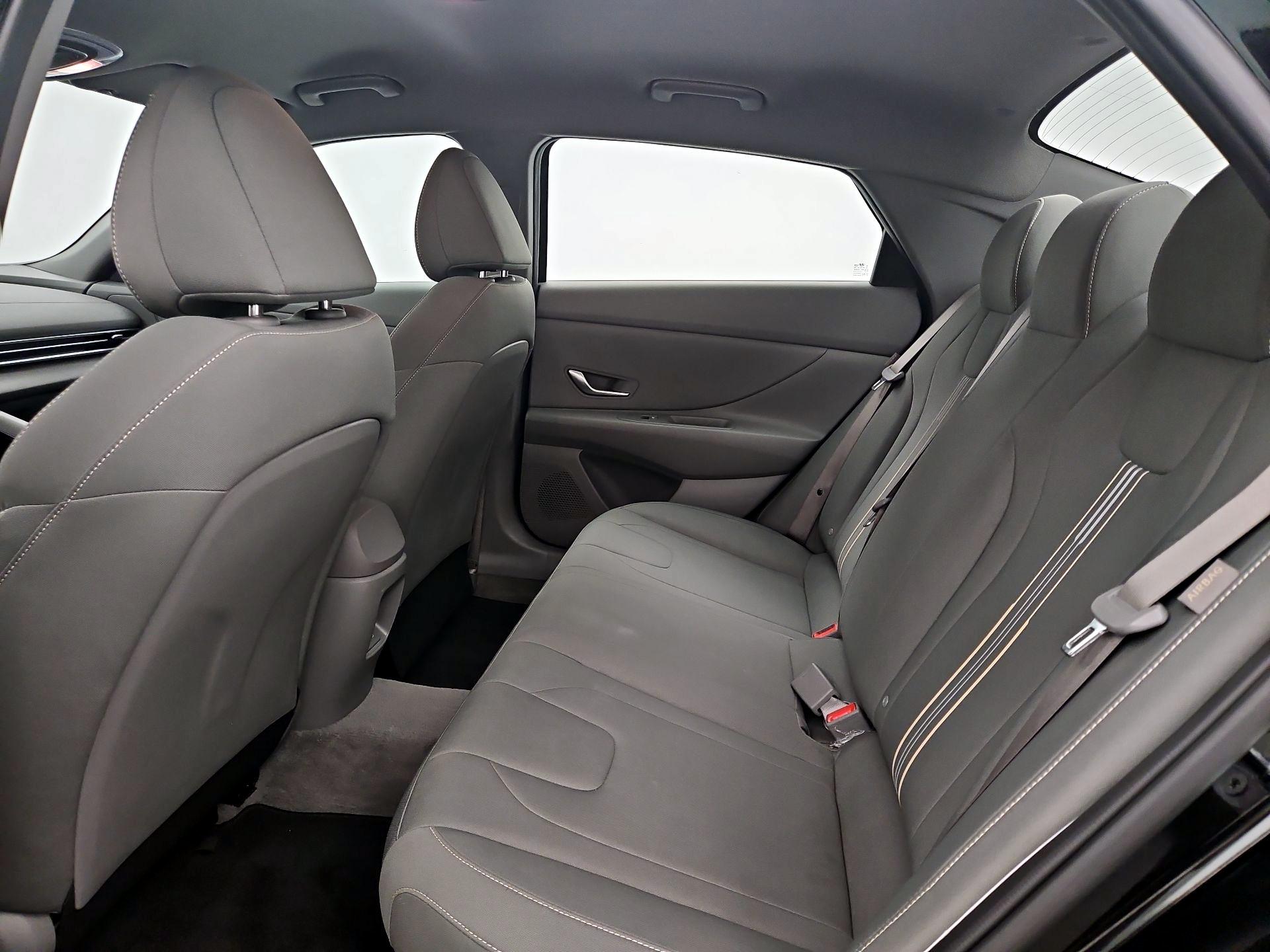 Thumbnail: 2025 Hyundai Elantra - 19