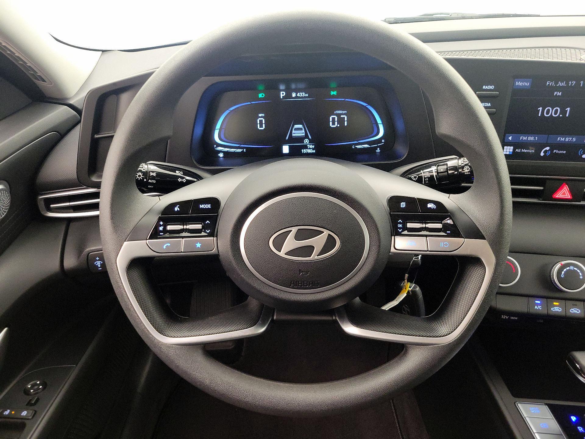 Thumbnail: 2024 Hyundai Elantra - 10
