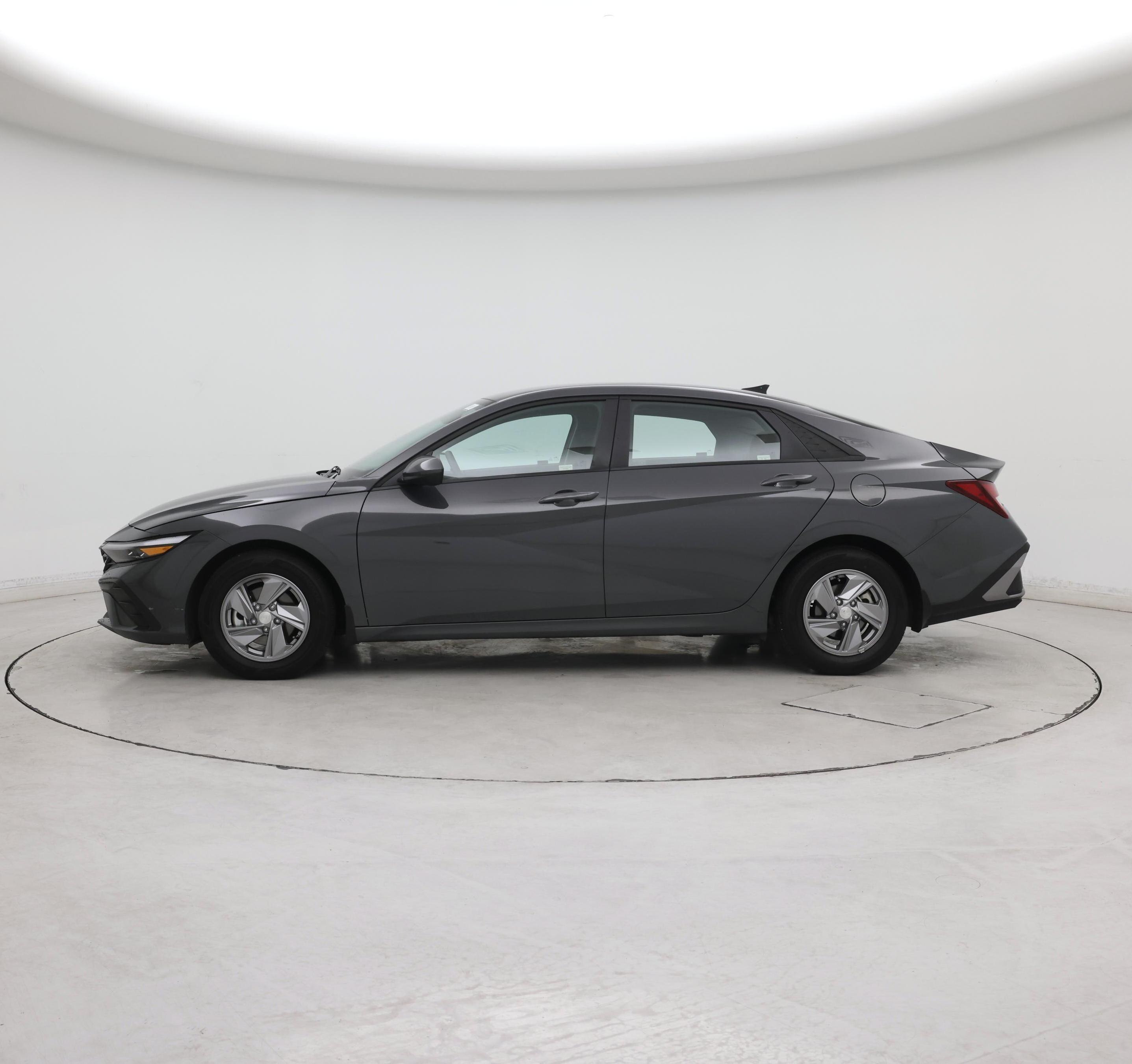 Thumbnail: 2024 Hyundai Elantra - 3
