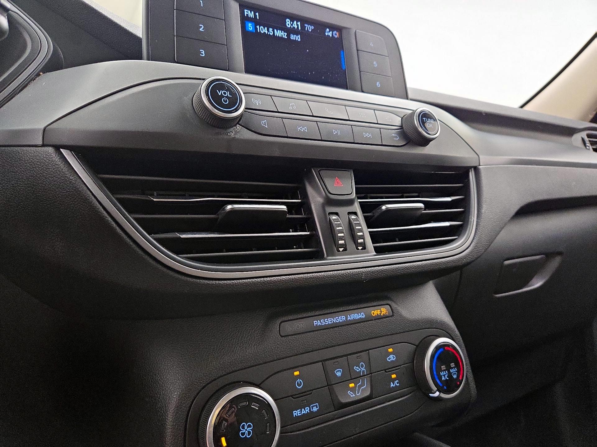 Thumbnail: 2020 Ford Escape - 16