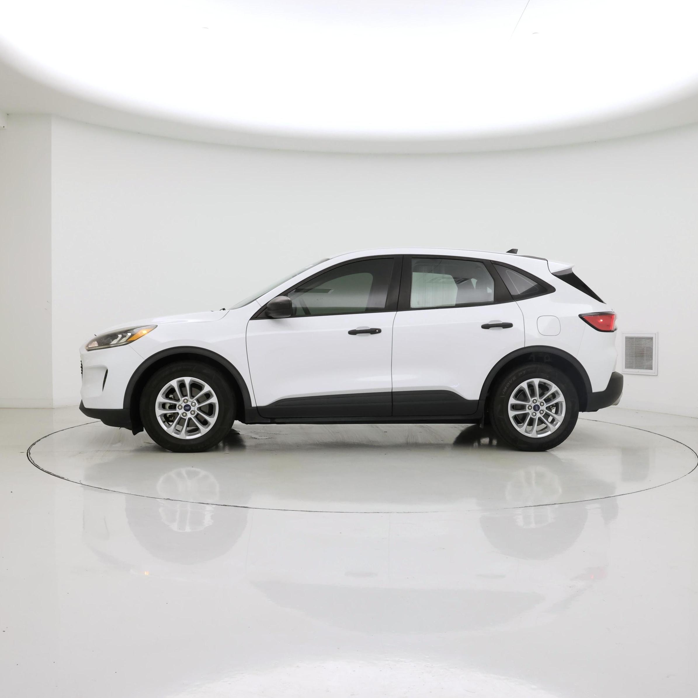 Thumbnail: 2020 Ford Escape - 3