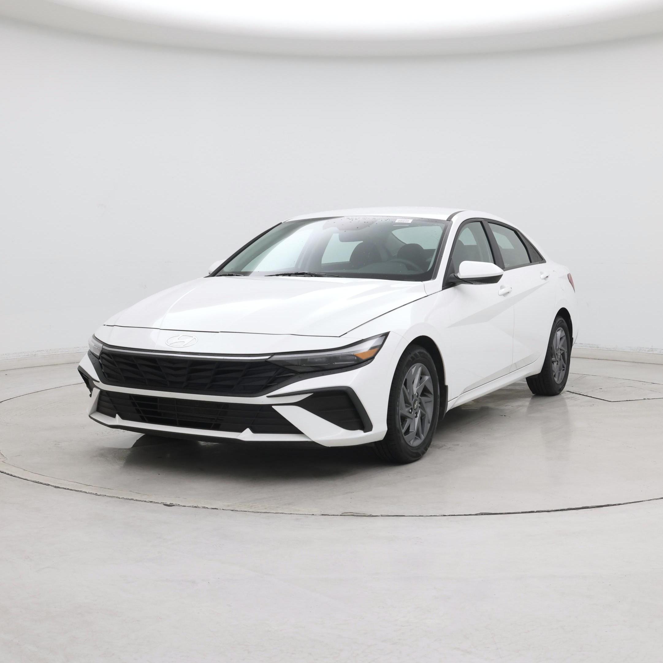 Thumbnail: 2024 Hyundai Elantra - 4