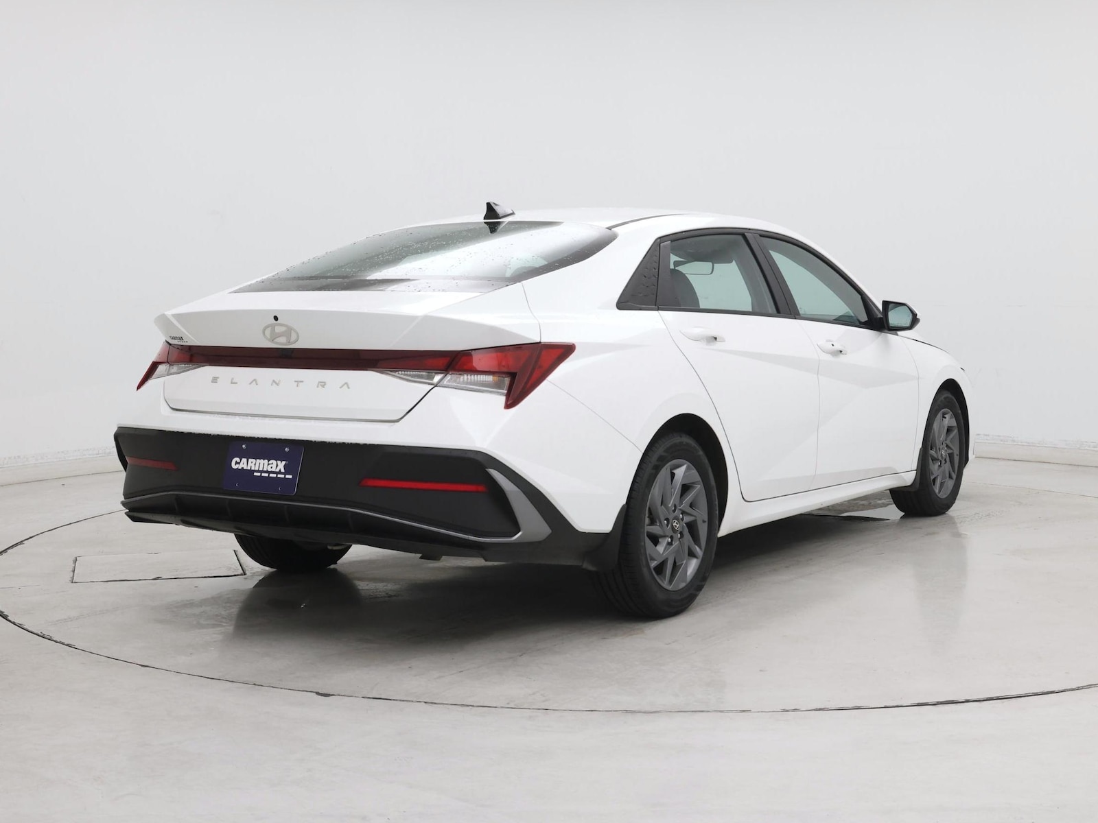 2024 Hyundai Elantra SEL - Photo 9