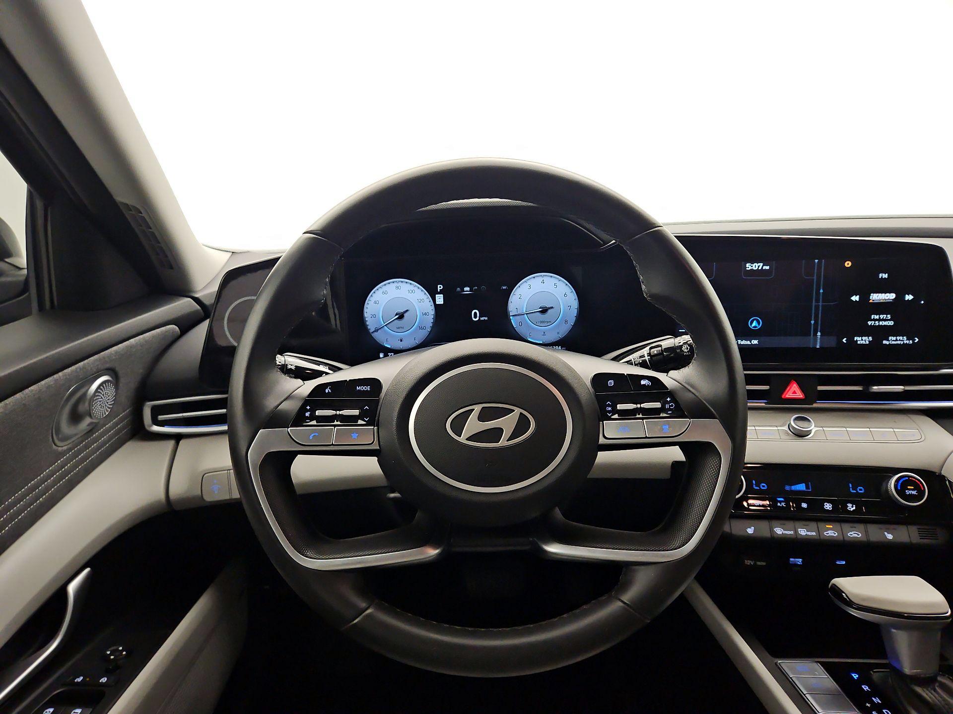 Thumbnail: 2025 Hyundai Elantra - 10
