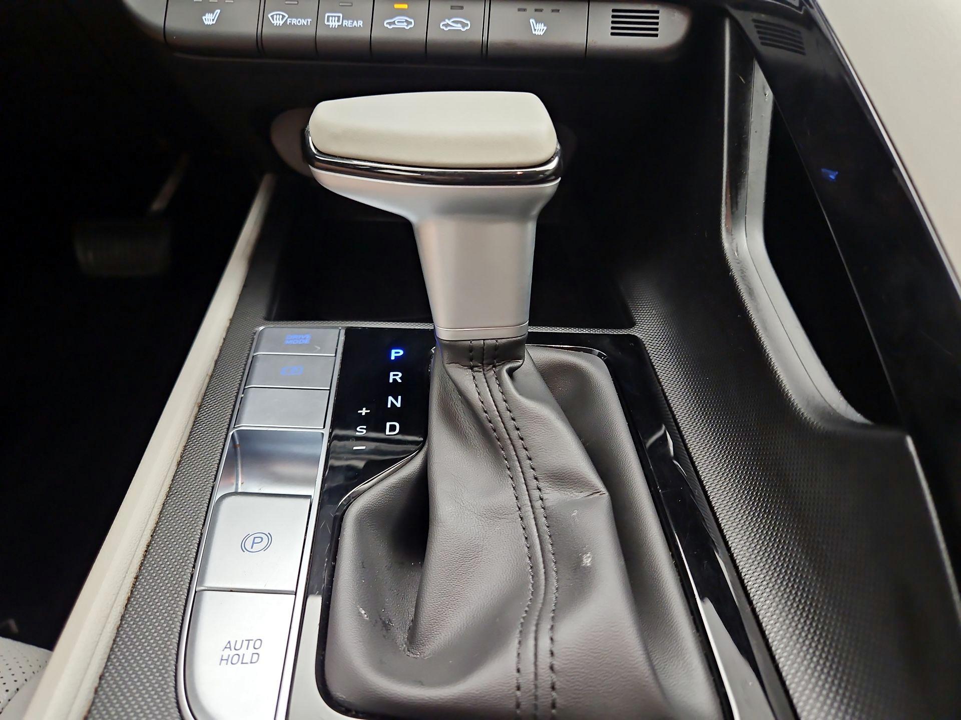 Thumbnail: 2025 Hyundai Elantra - 18