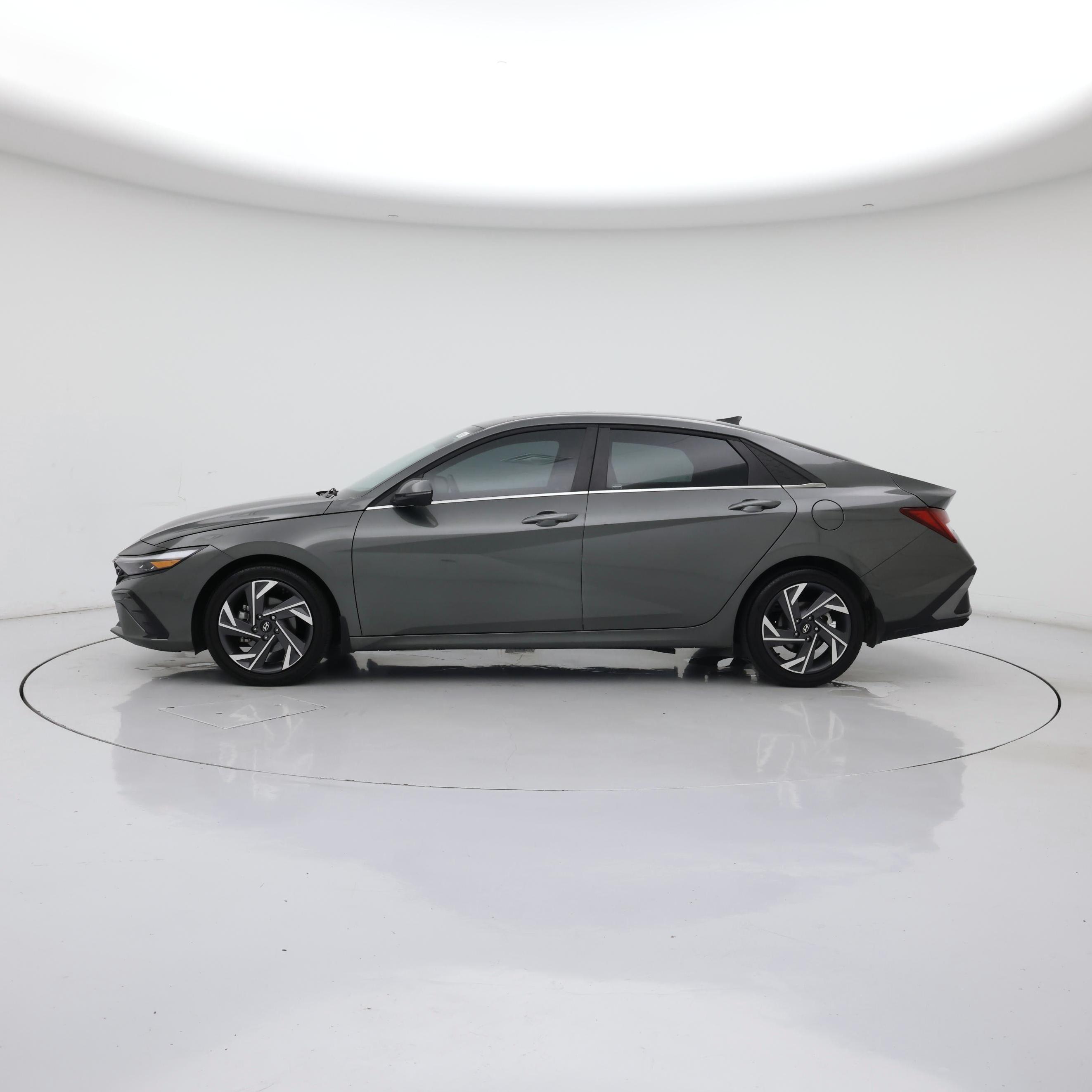 Thumbnail: 2025 Hyundai Elantra - 3