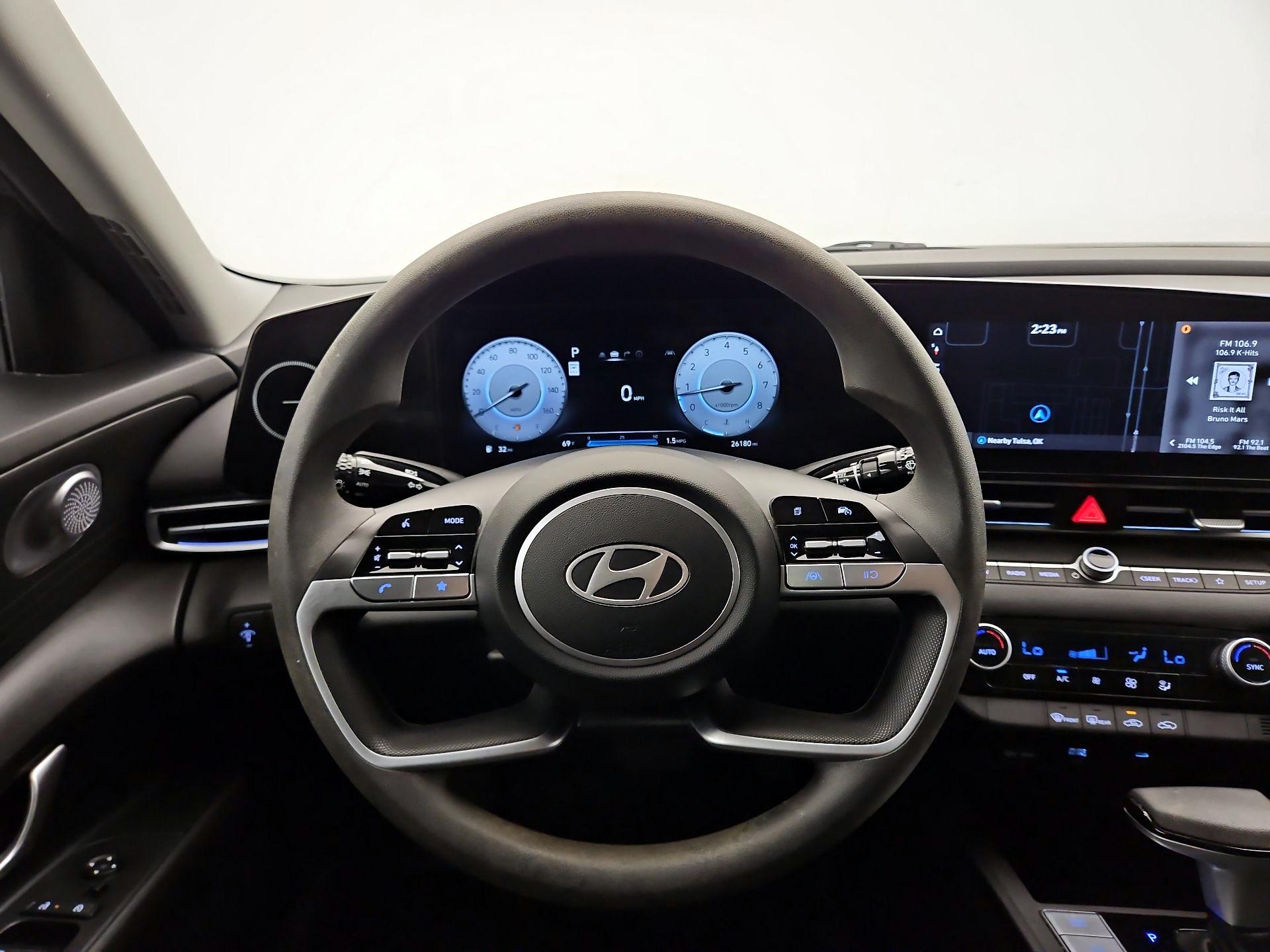 Thumbnail: 2024 Hyundai Elantra - 10