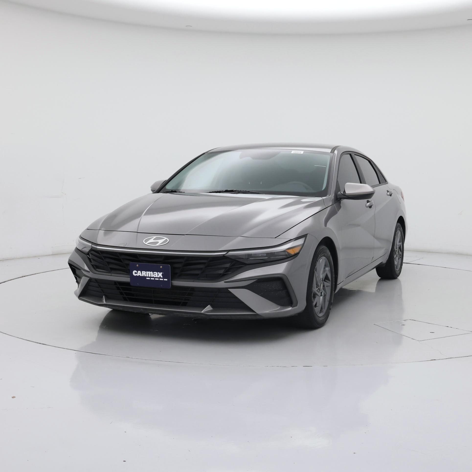 Thumbnail: 2024 Hyundai Elantra - 4