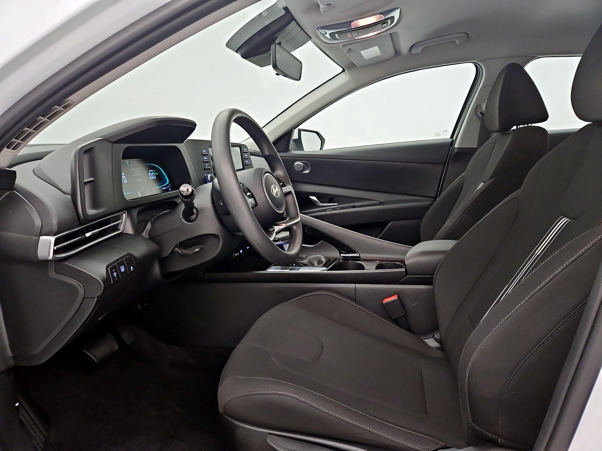 Thumbnail: 2025 Hyundai Elantra - 11