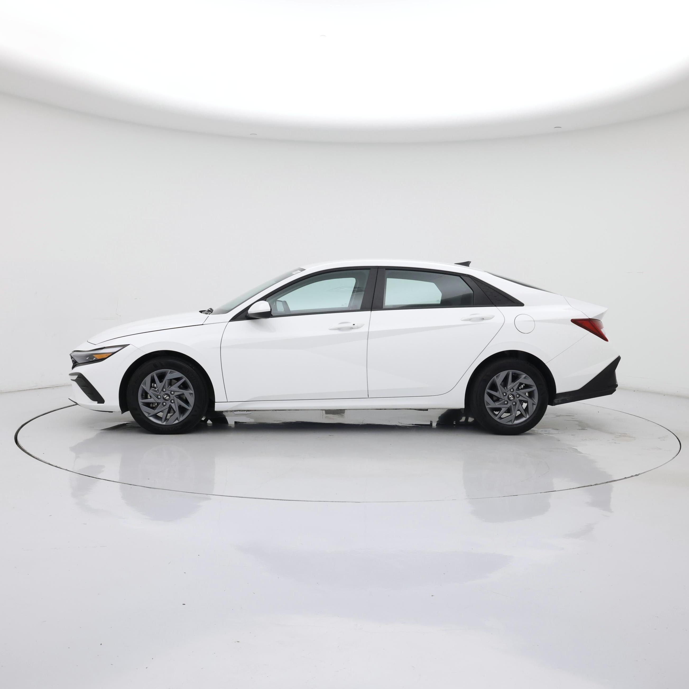 Thumbnail: 2025 Hyundai Elantra - 3