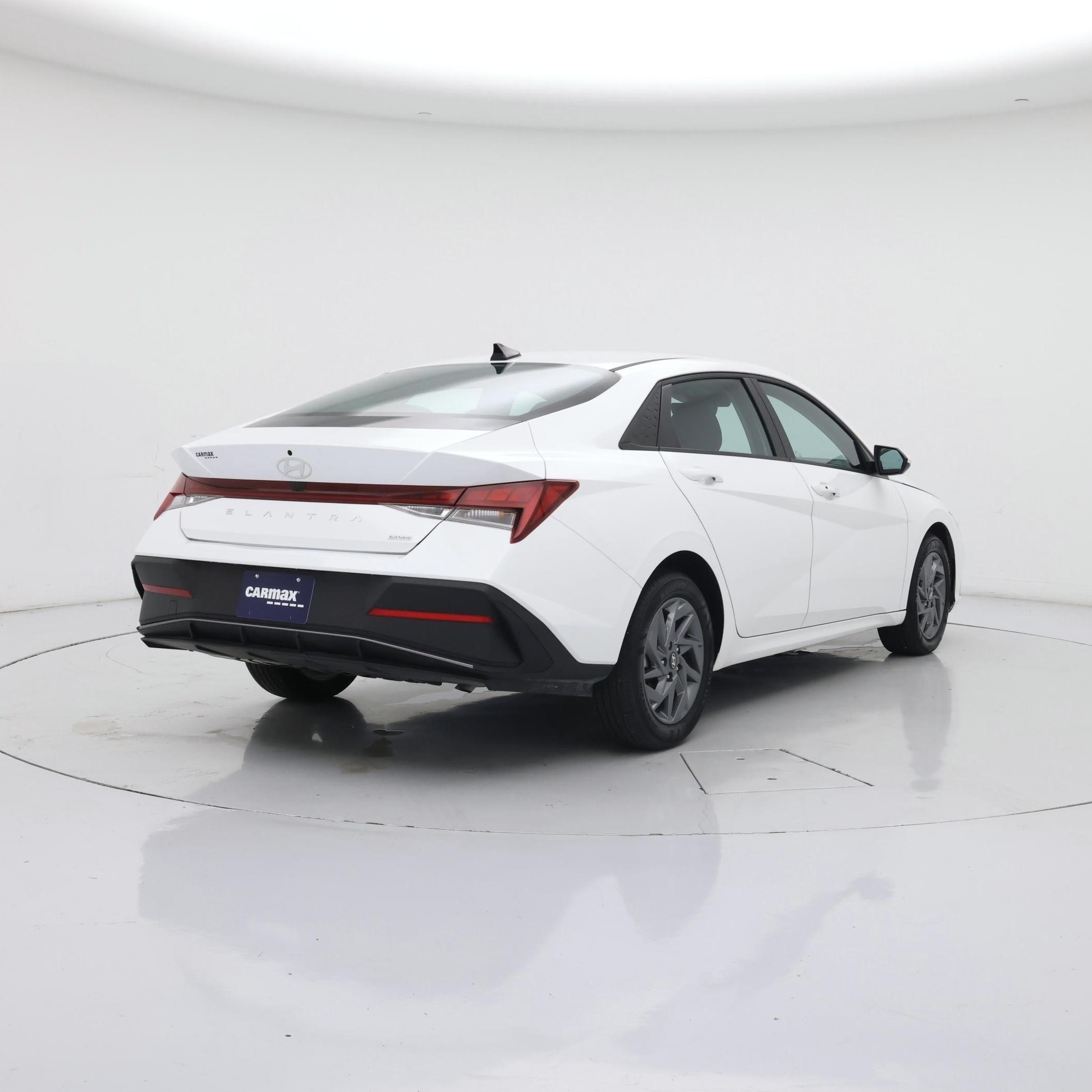 Thumbnail: 2025 Hyundai Elantra - 8