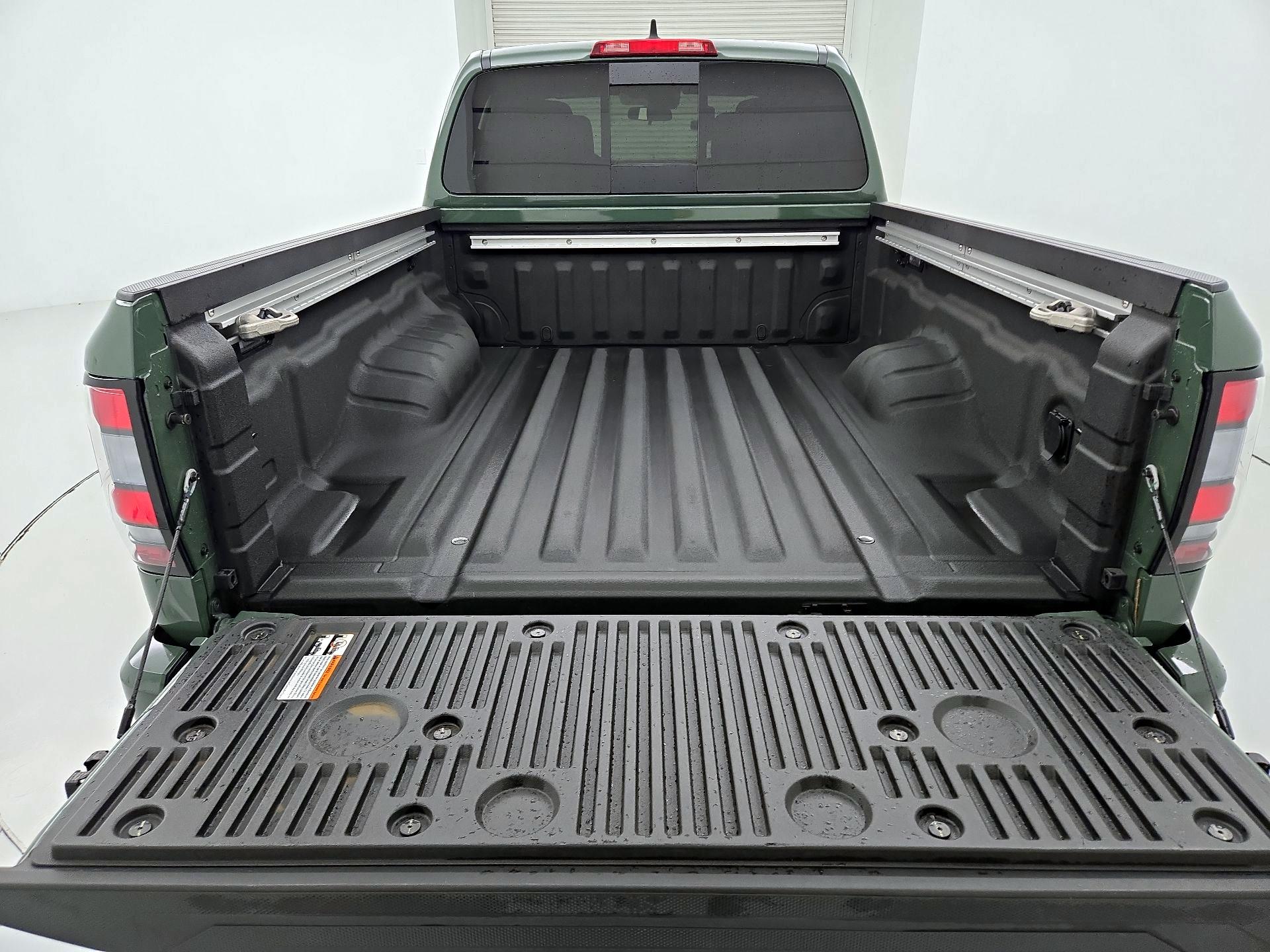 Thumbnail: 2026 Nissan Frontier - 19