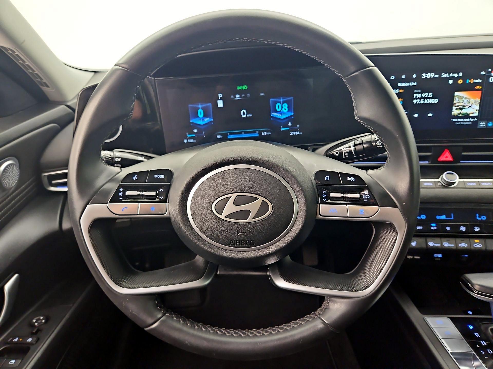 Thumbnail: 2024 Hyundai Elantra - 10