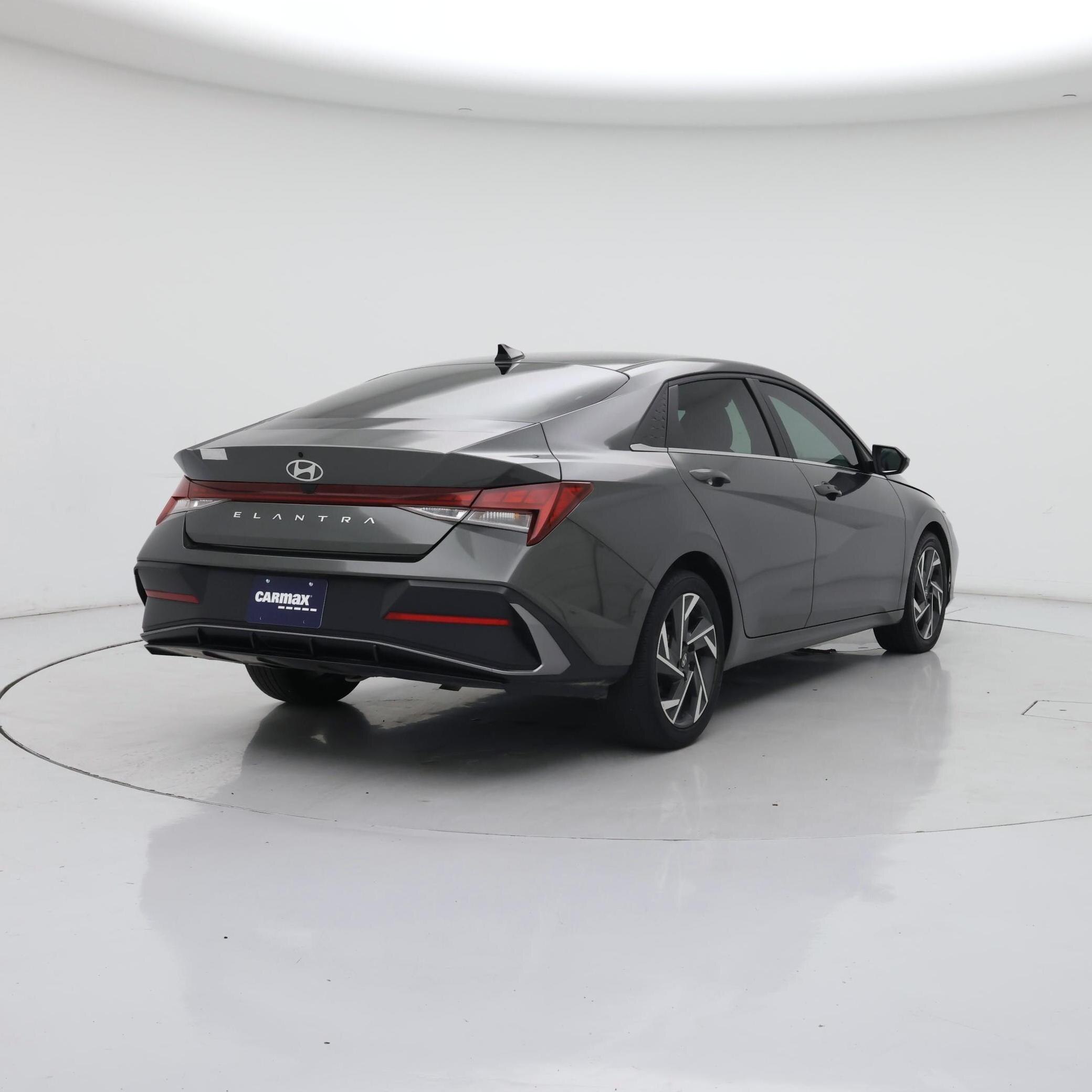 Thumbnail: 2024 Hyundai Elantra - 8