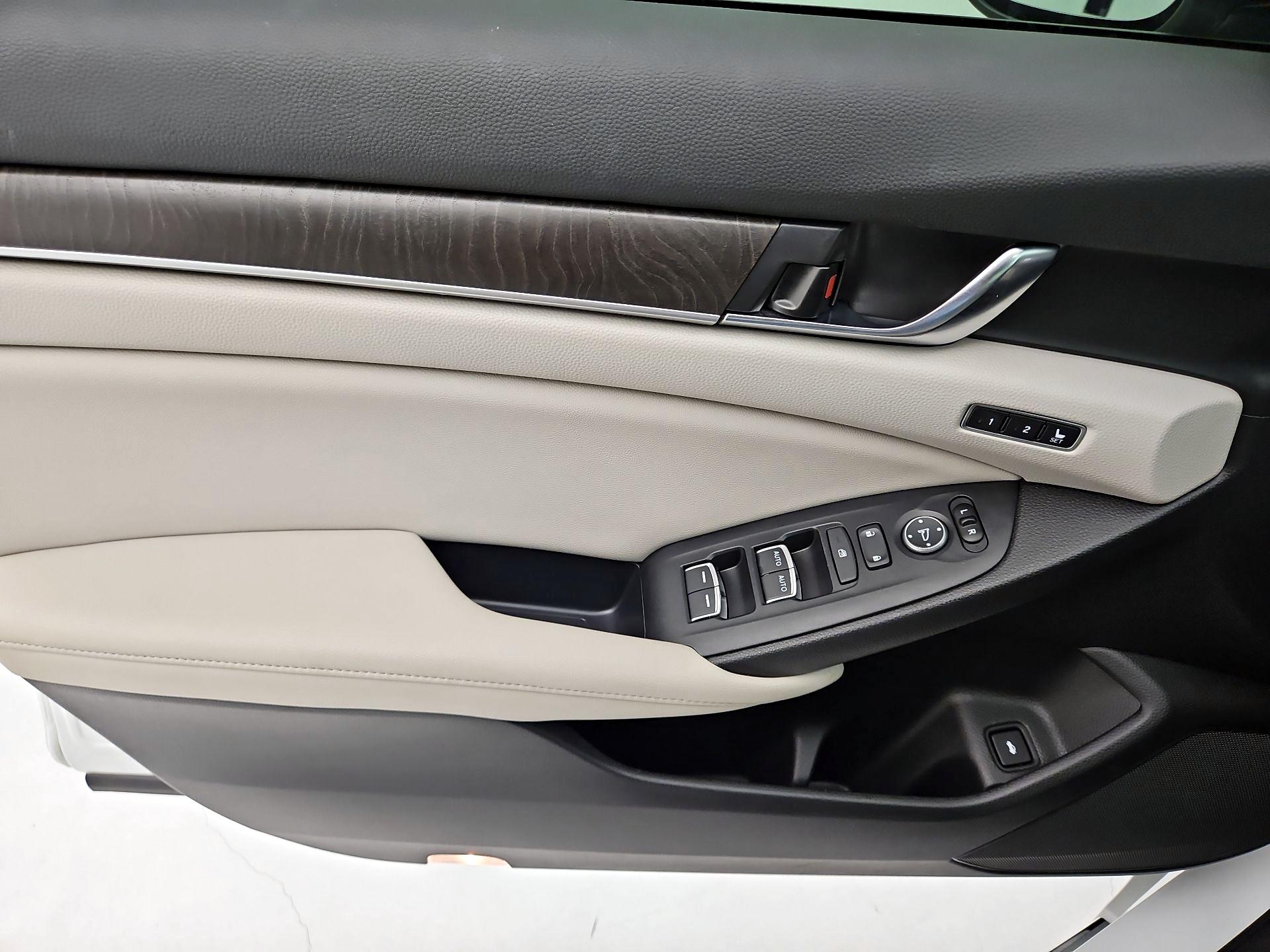 Thumbnail: 2022 Honda Accord - 12