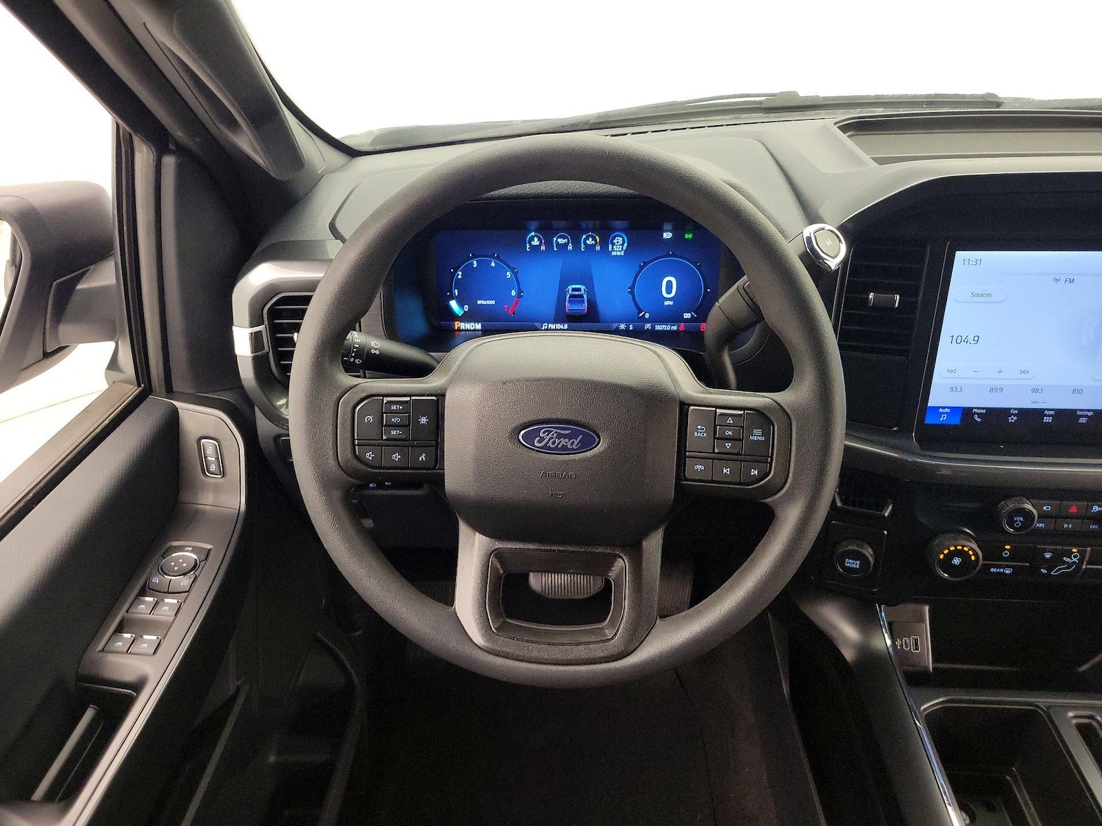 2025 Ford F-150 STX - Photo 11