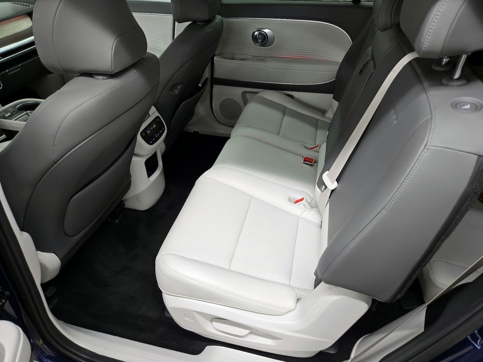 2026 Hyundai IONIQ 9 SEL - Photo 21