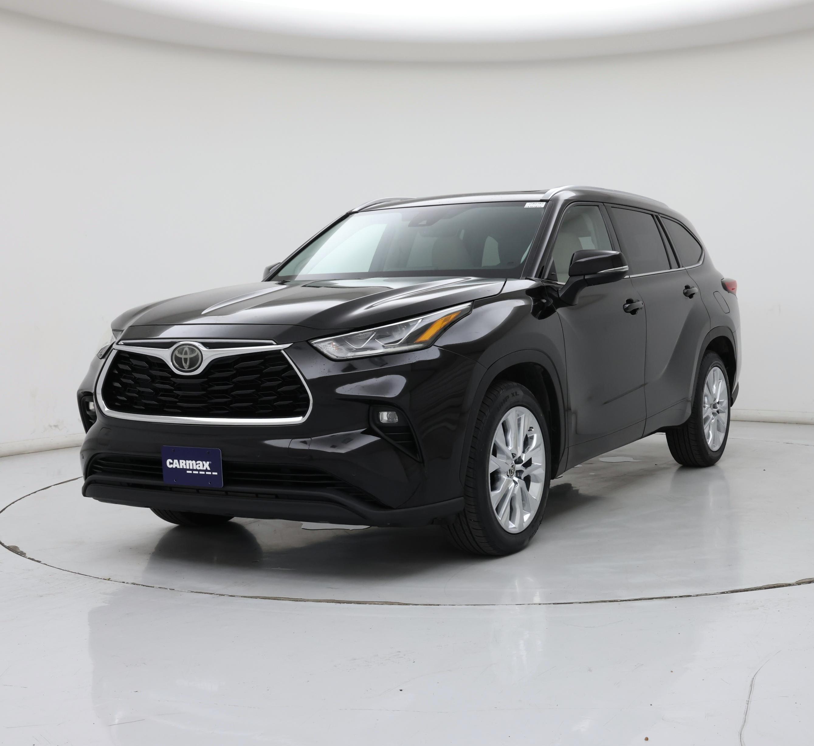 Thumbnail: 2021 Toyota Highlander - 4