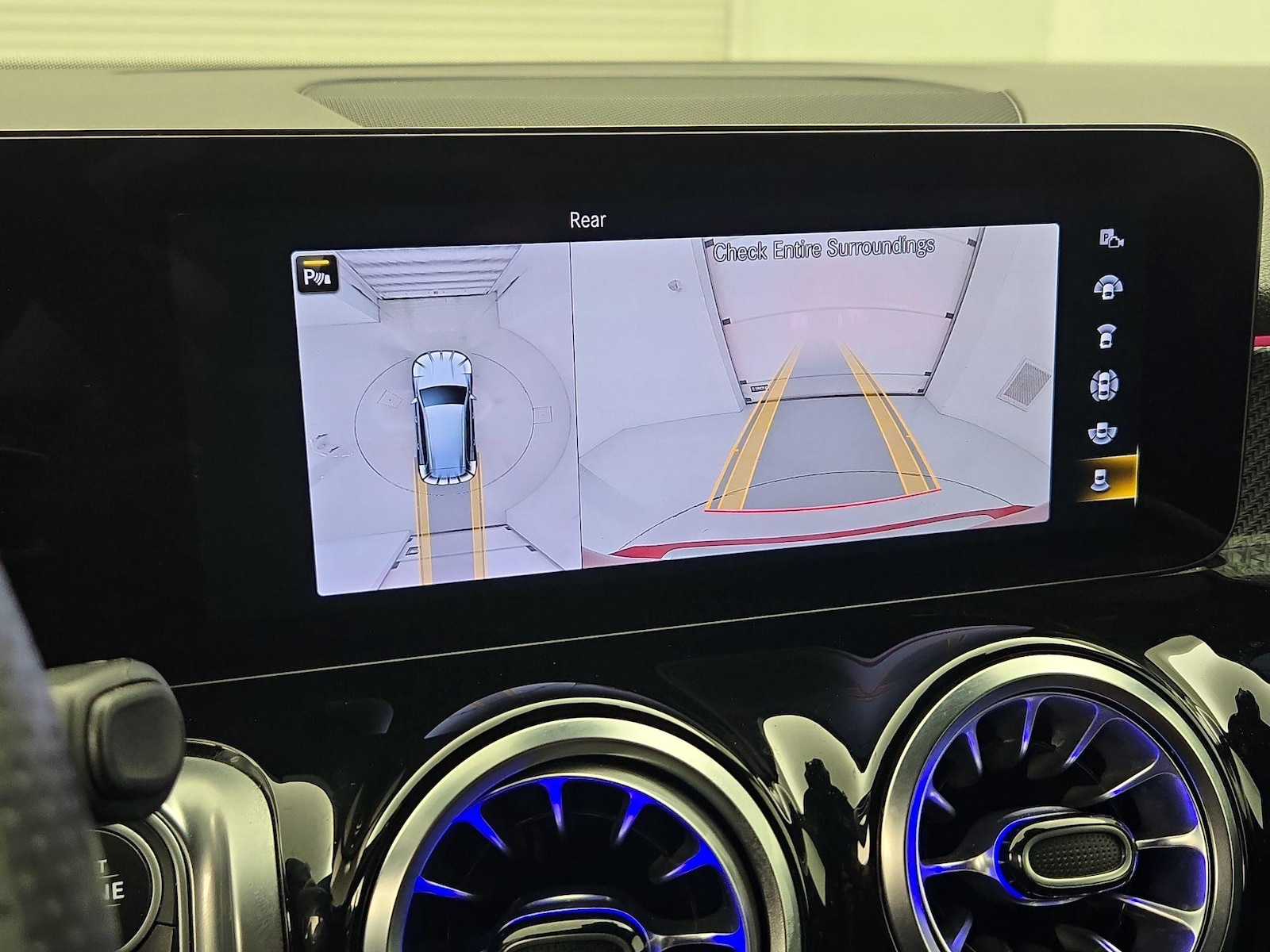 2023 Mercedes-Benz GLB Base - Photo 16
