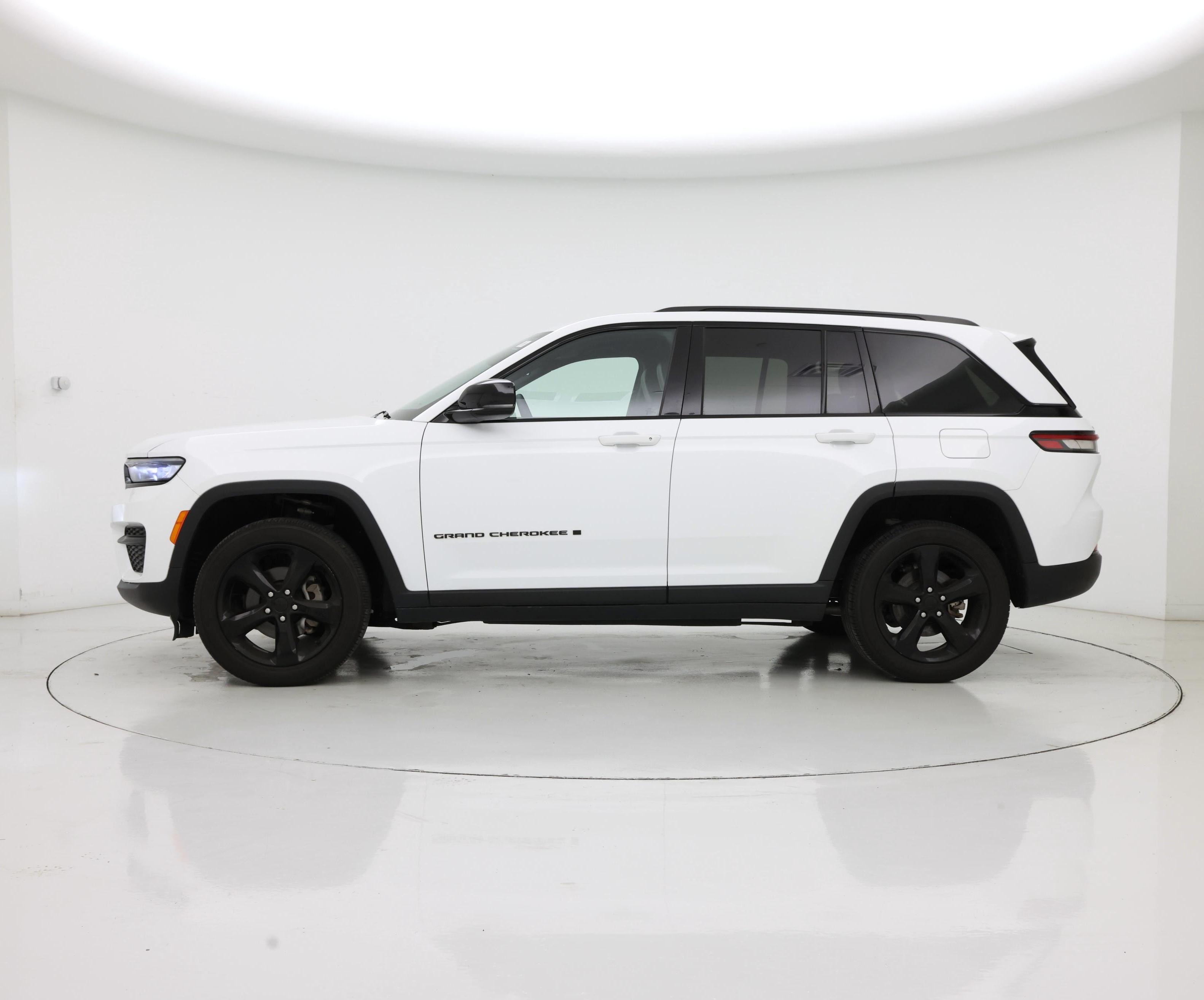 Thumbnail: 2024 Jeep Grand Cherokee - 3