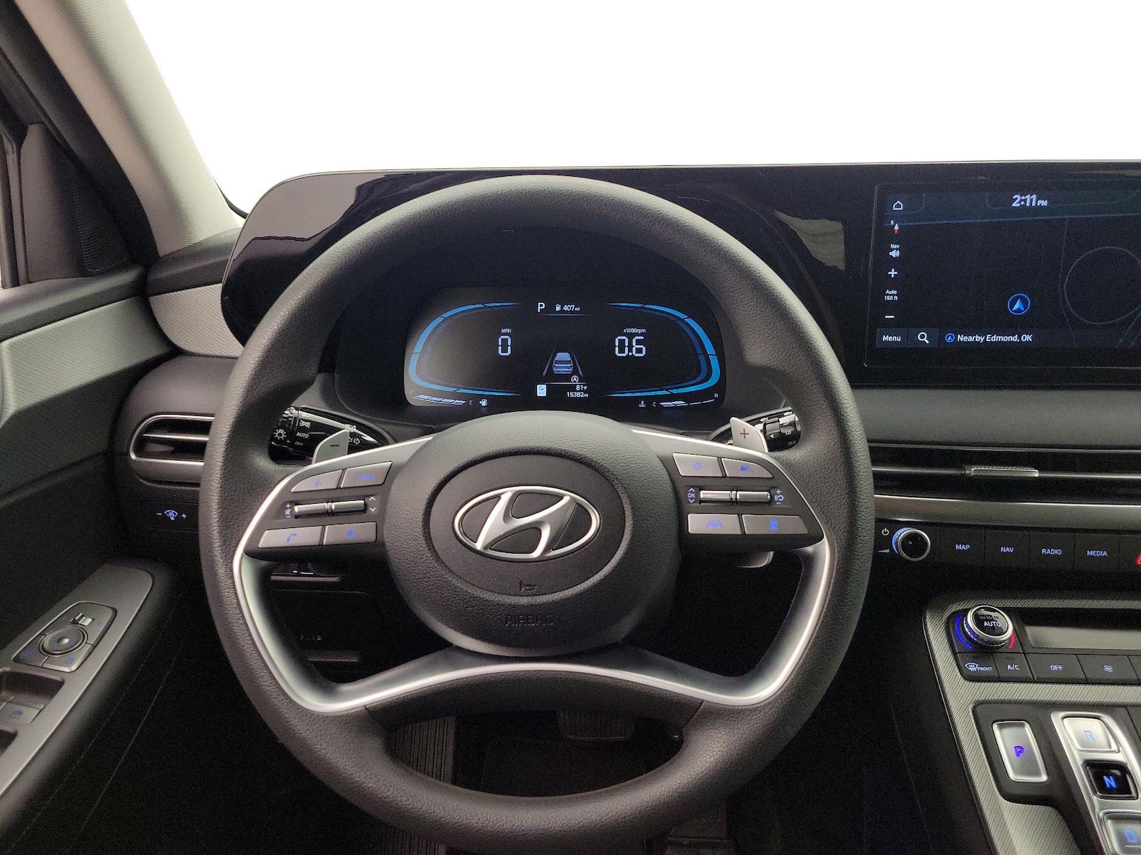 2025 Hyundai Palisade SE - Photo 11