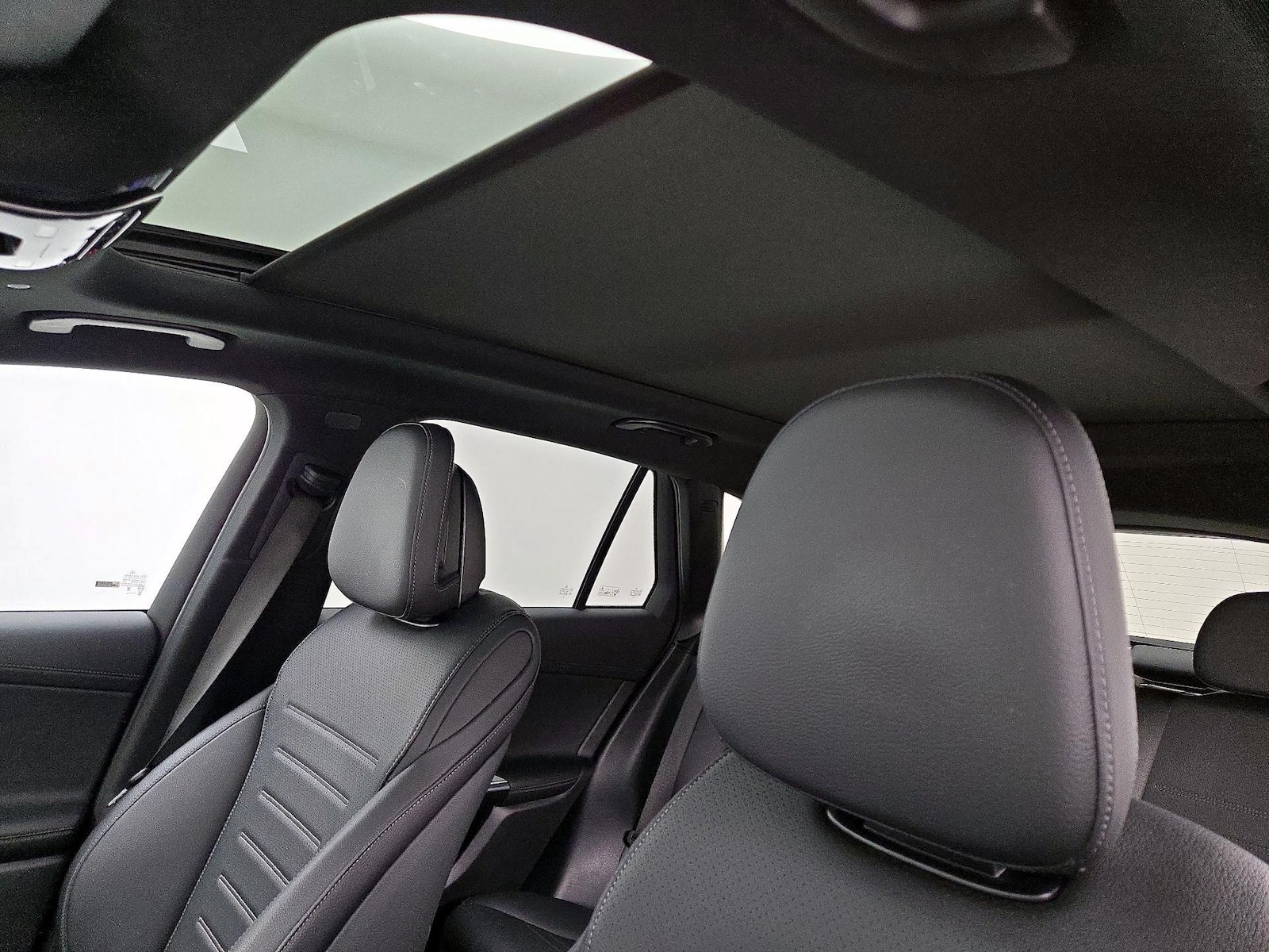 2025 Mercedes-Benz GLC Base - Photo 20