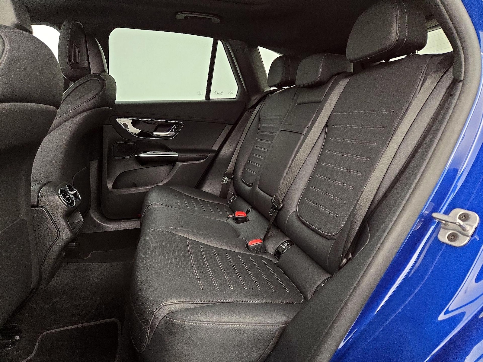 2025 Mercedes-Benz GLC Base - Photo 21