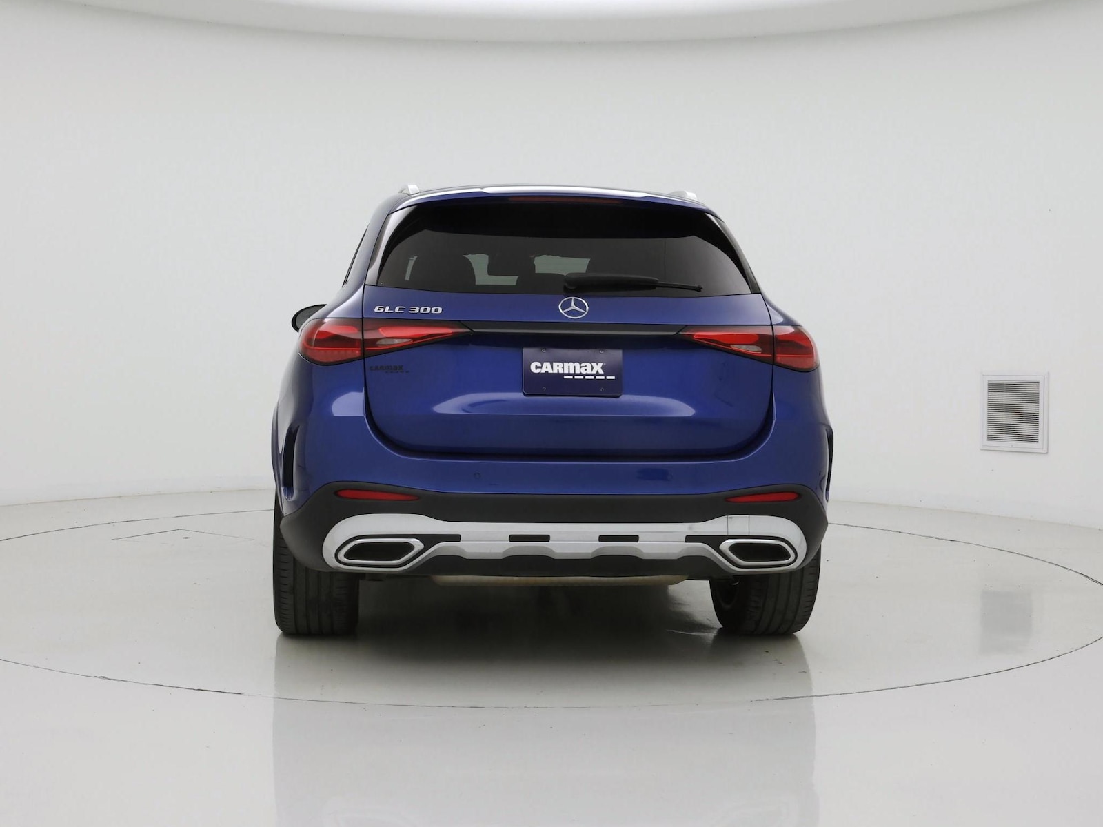 2025 Mercedes-Benz GLC Base - Photo 7