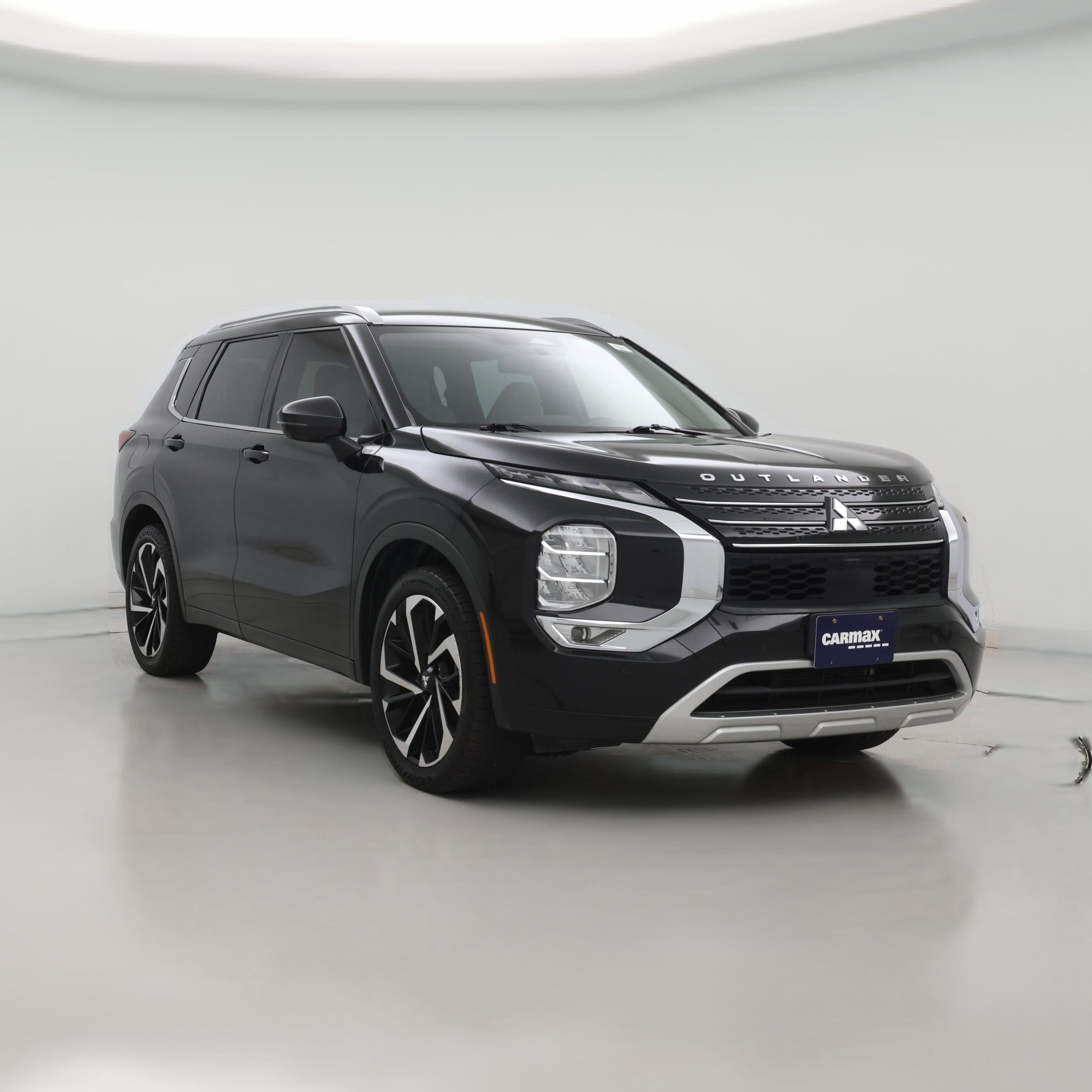 Thumbnail: 2022 Mitsubishi Outlander - 1