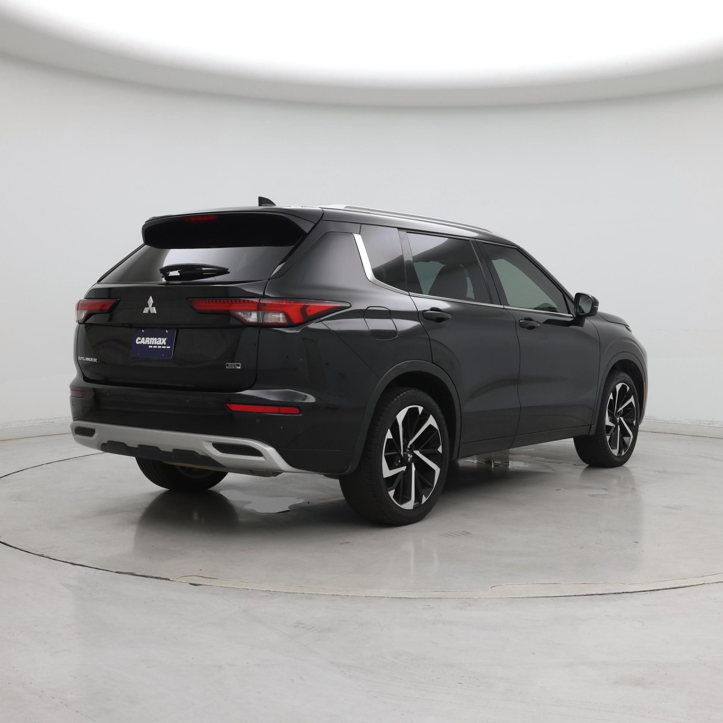 Thumbnail: 2022 Mitsubishi Outlander - 8