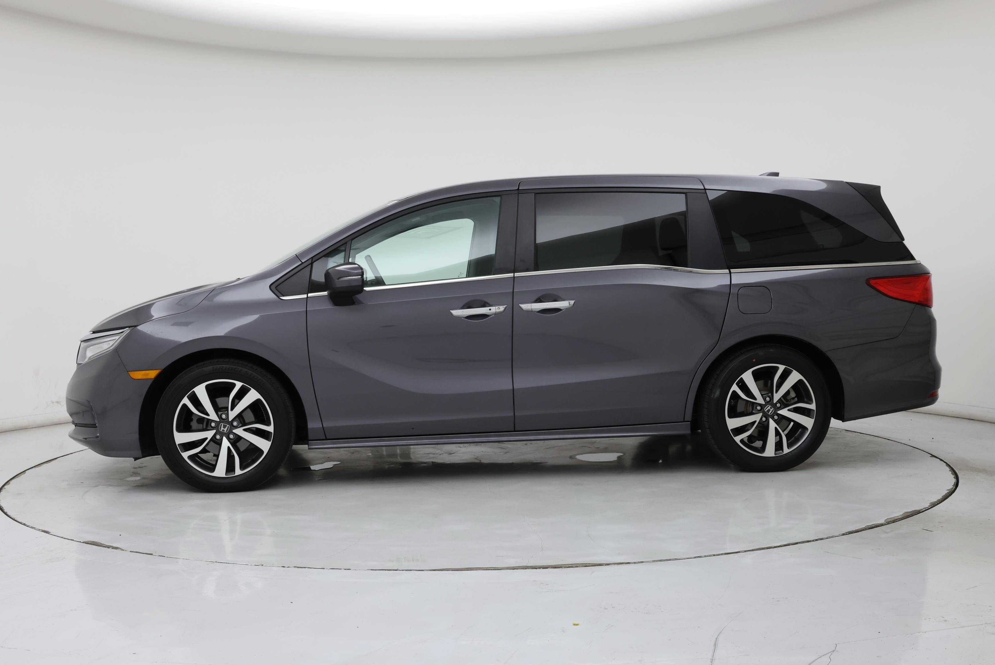 Thumbnail: 2022 Honda Odyssey - 3