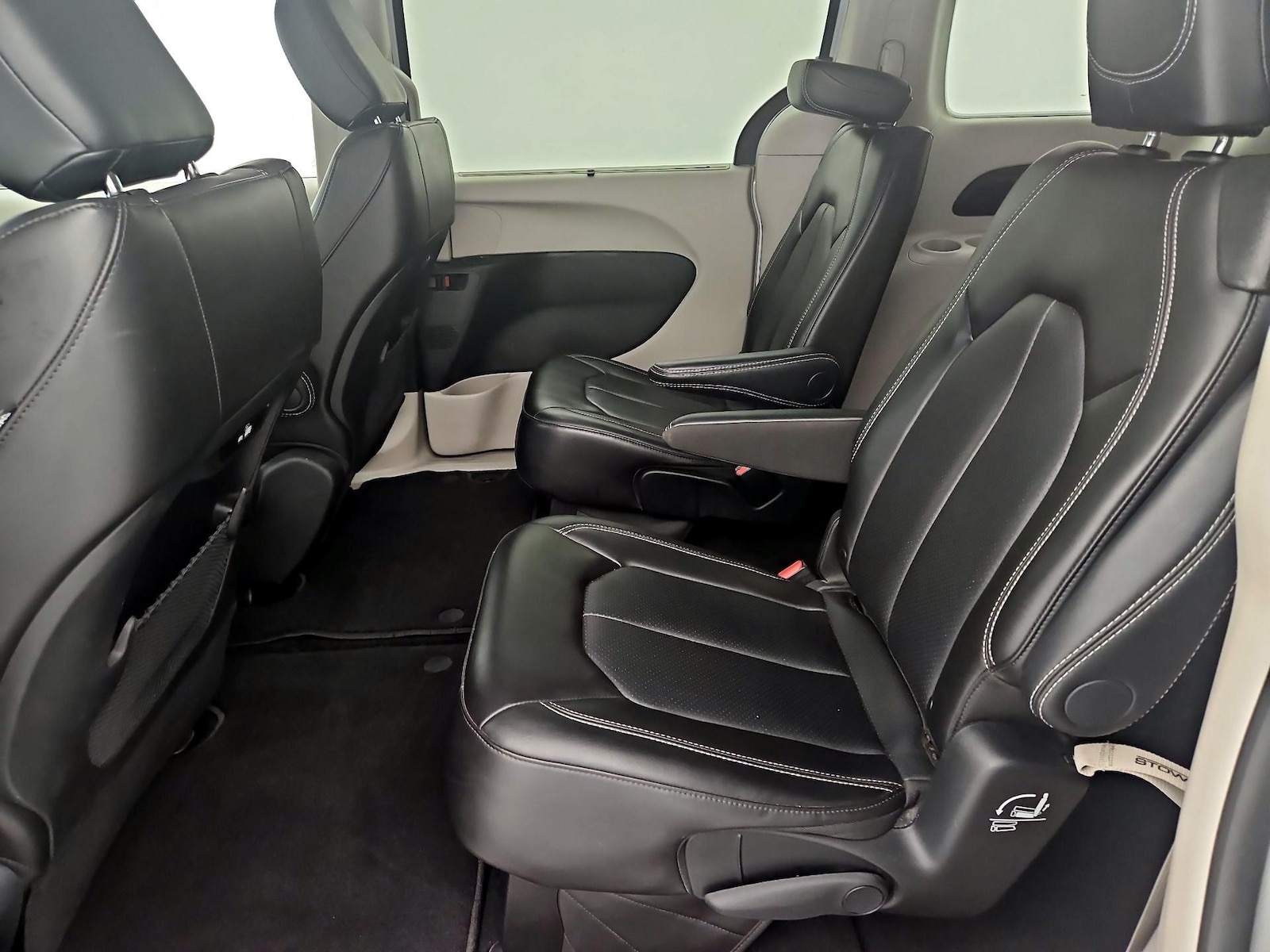 2024 Chrysler Pacifica Touring L - Photo 20