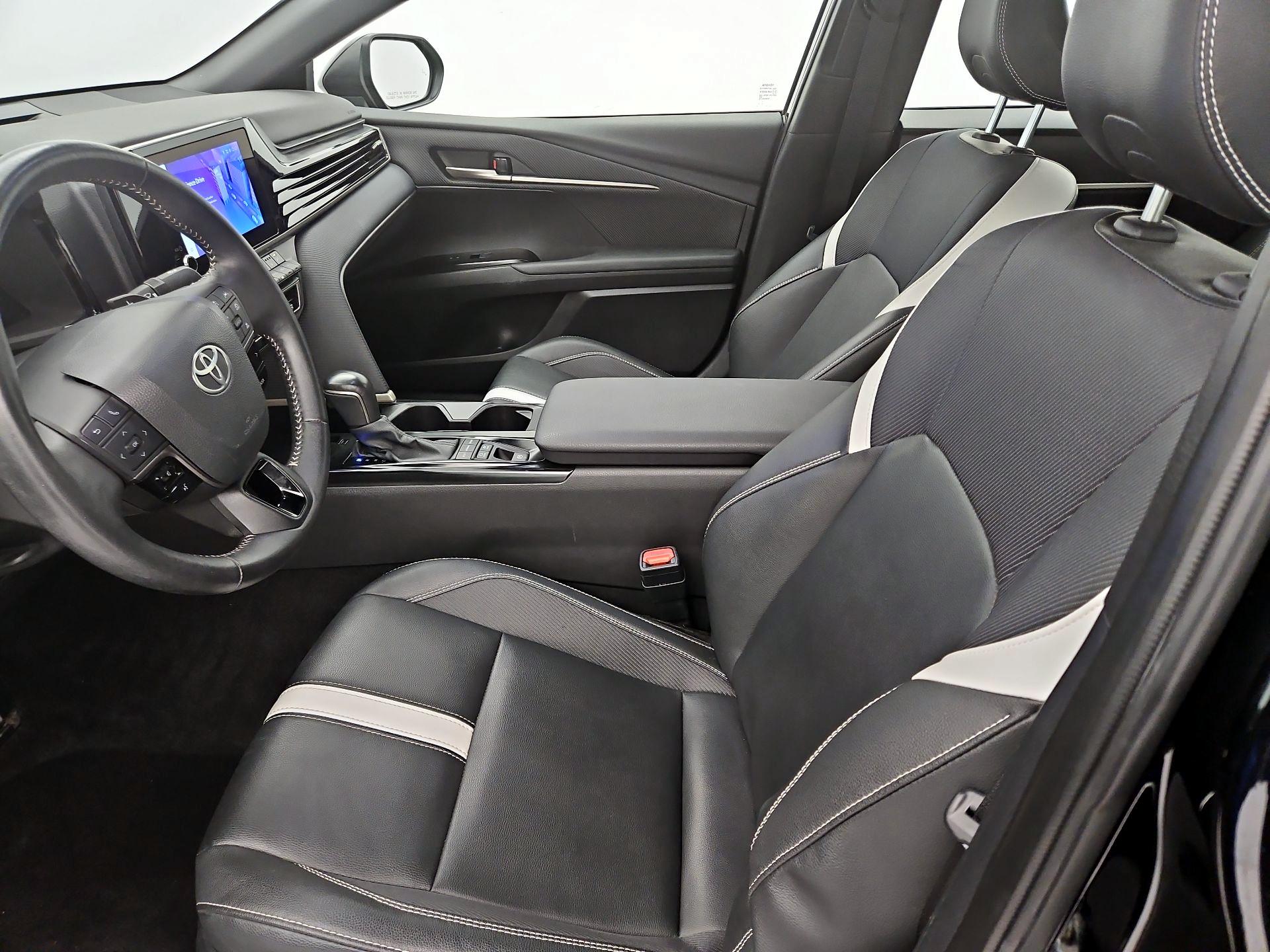 Thumbnail: 2025 Toyota Camry - 11