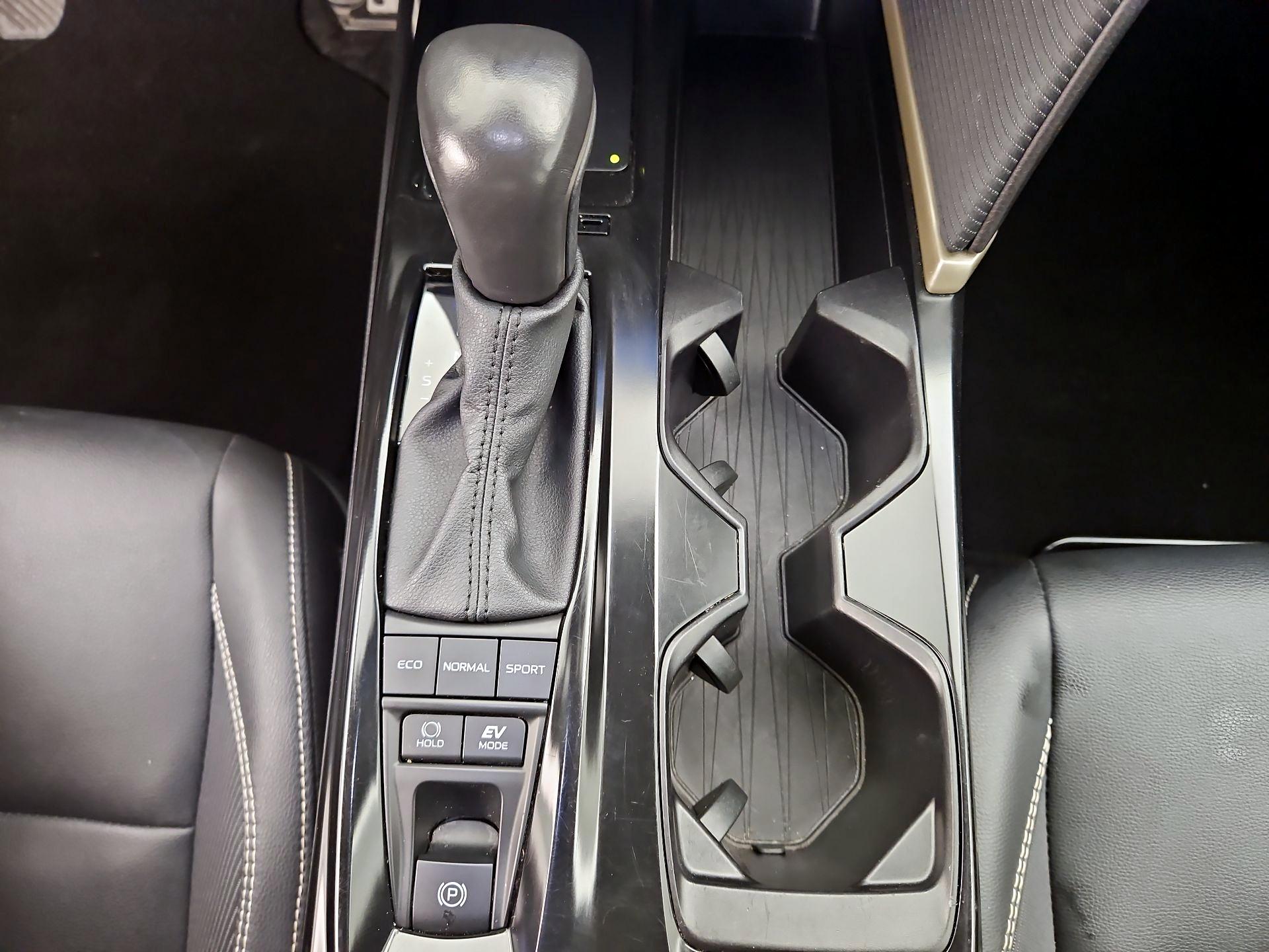 Thumbnail: 2025 Toyota Camry - 18