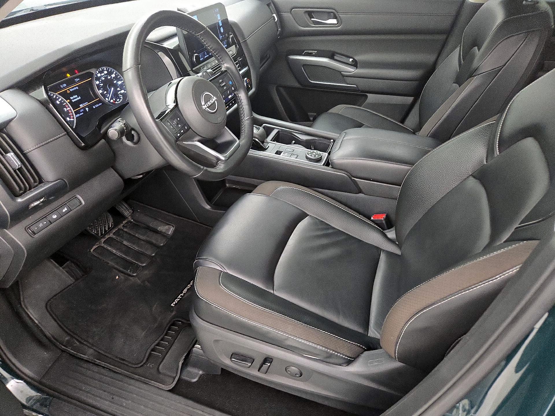 Thumbnail: 2023 Nissan Pathfinder - 9
