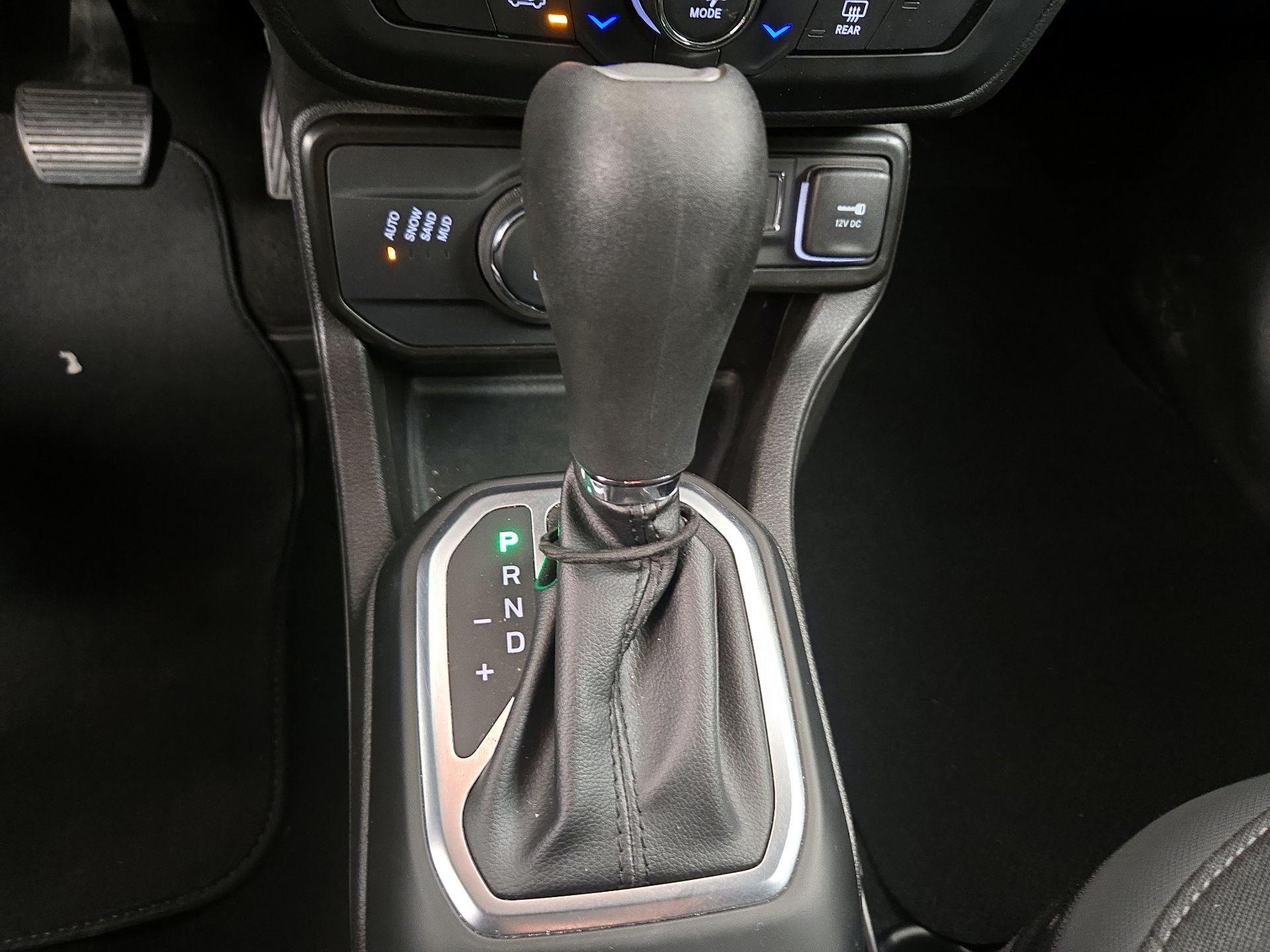 Thumbnail: 2023 Jeep Renegade - 16