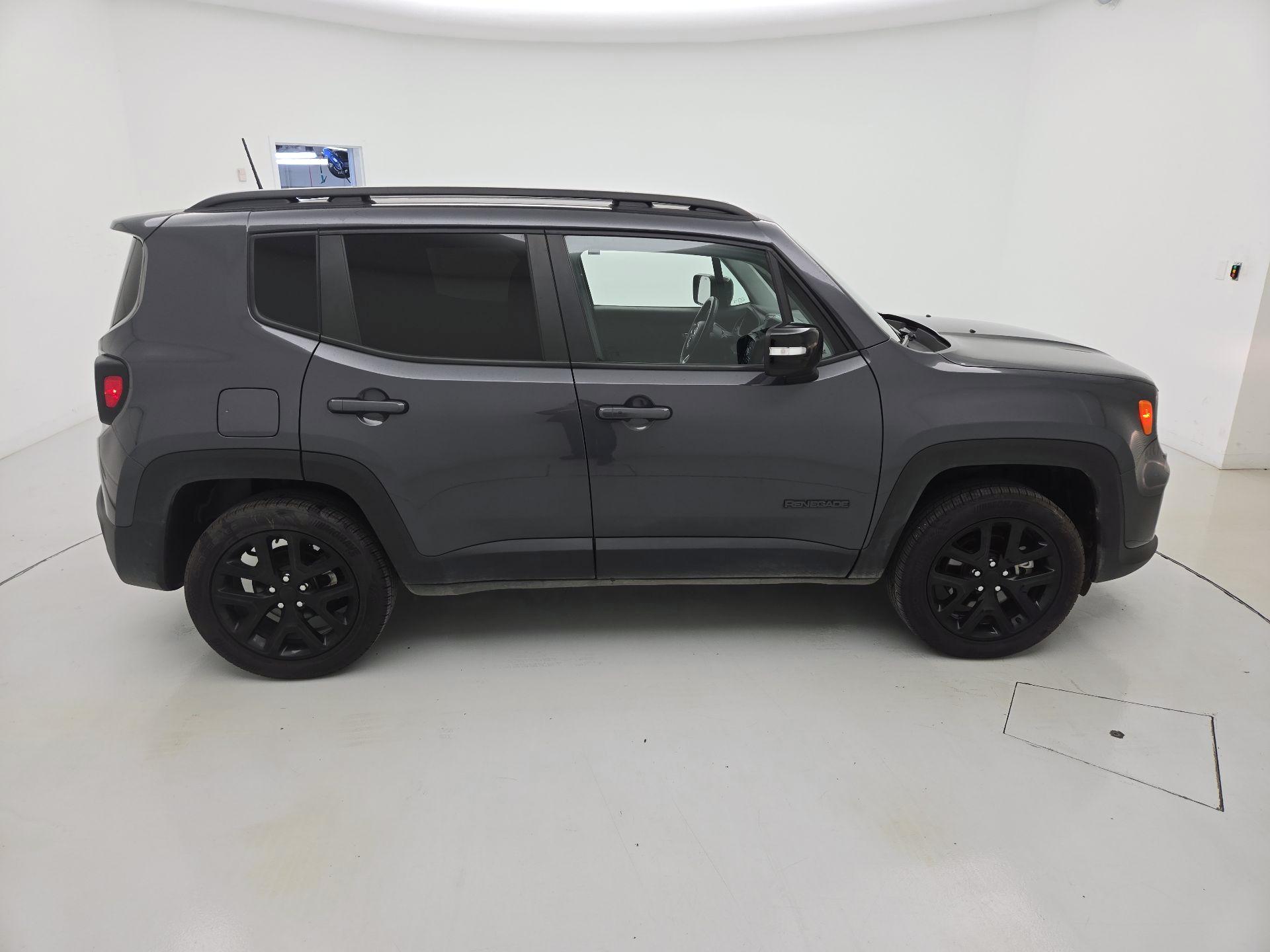 Thumbnail: 2023 Jeep Renegade - 4