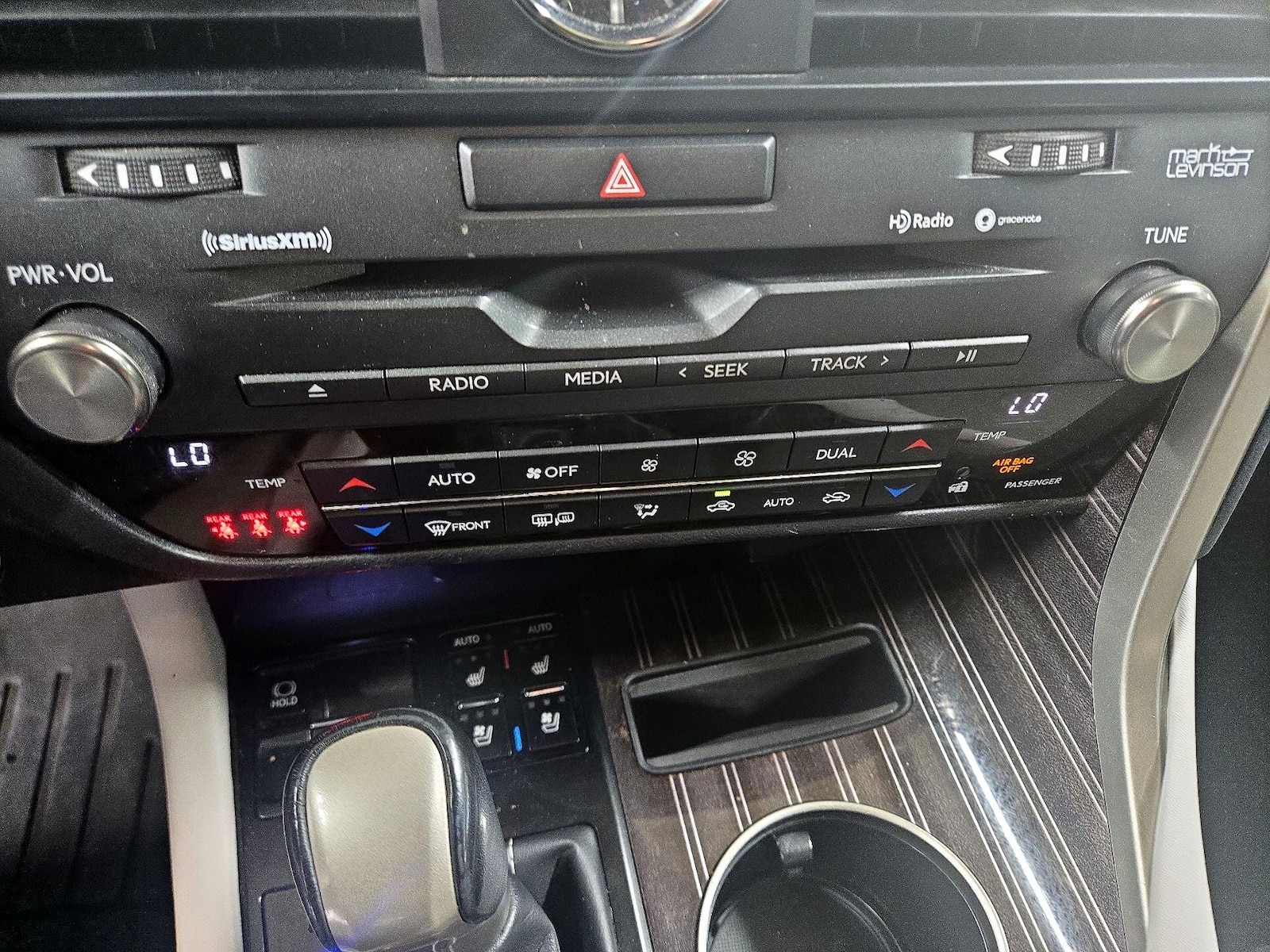2021 Lexus RX Hybrid 450h - Photo 18