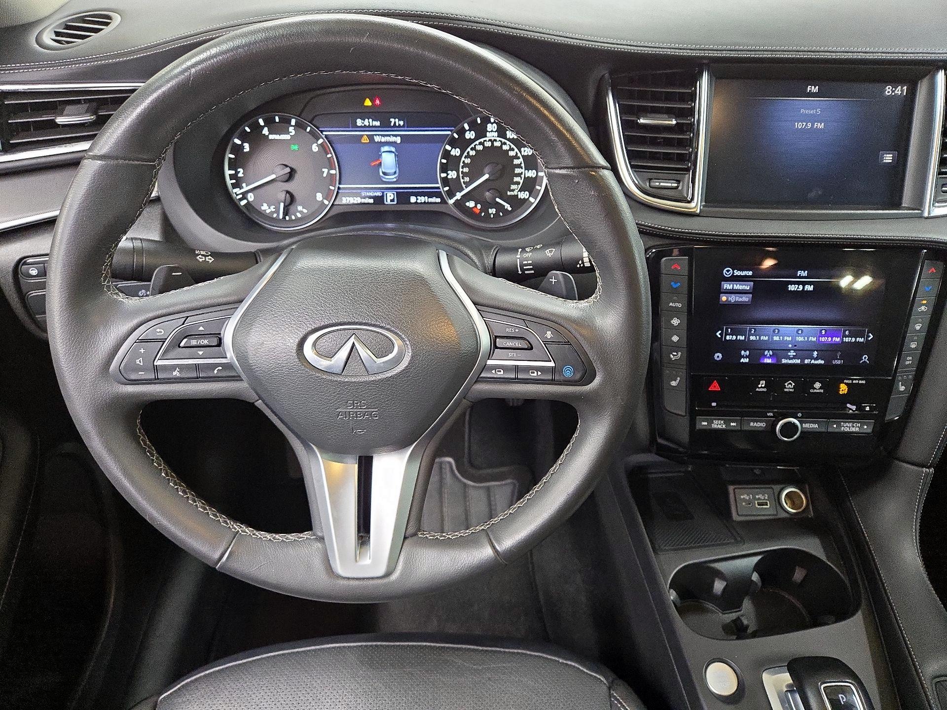 Thumbnail: 2023 INFINITI QX50 - 10