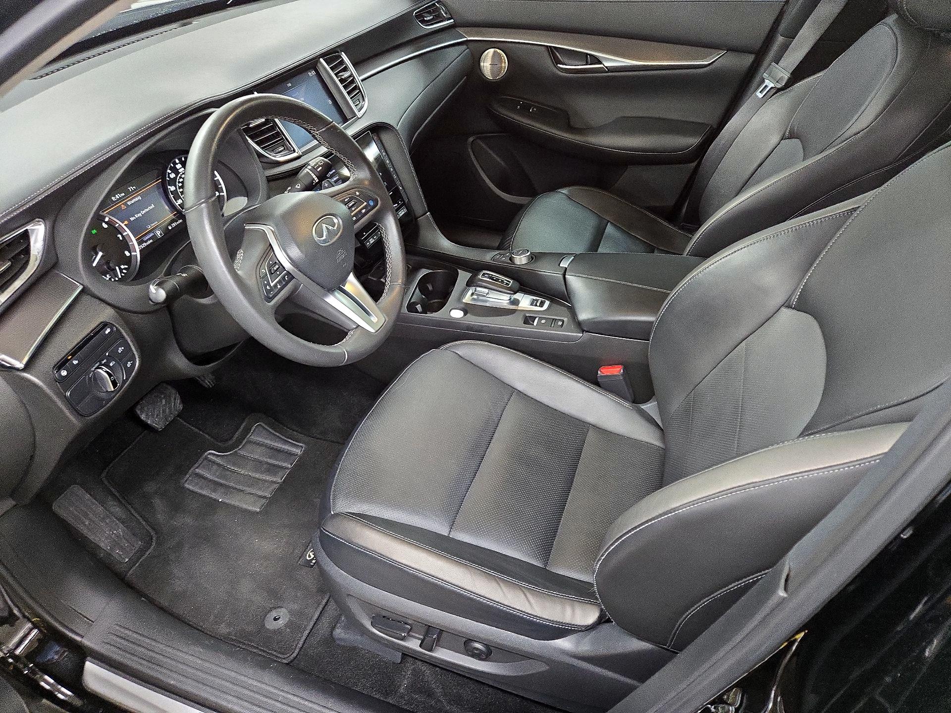 Thumbnail: 2023 INFINITI QX50 - 11
